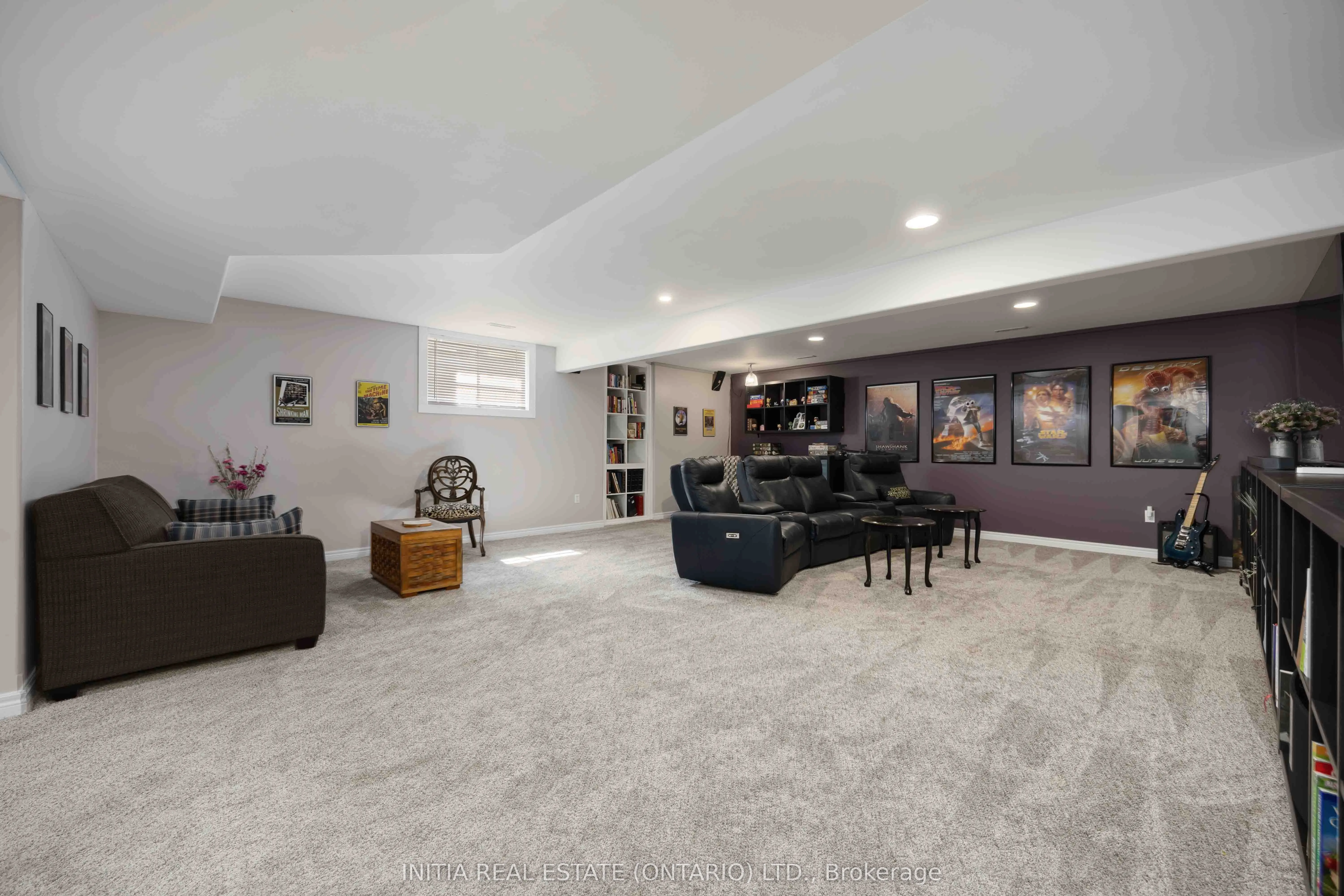 123 Cassandra Boulevard
