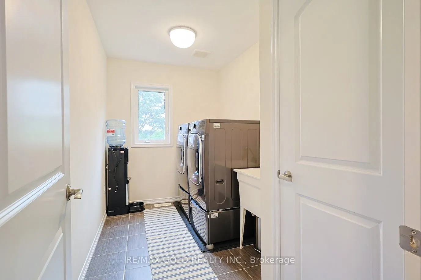 7892 Odell Crescent