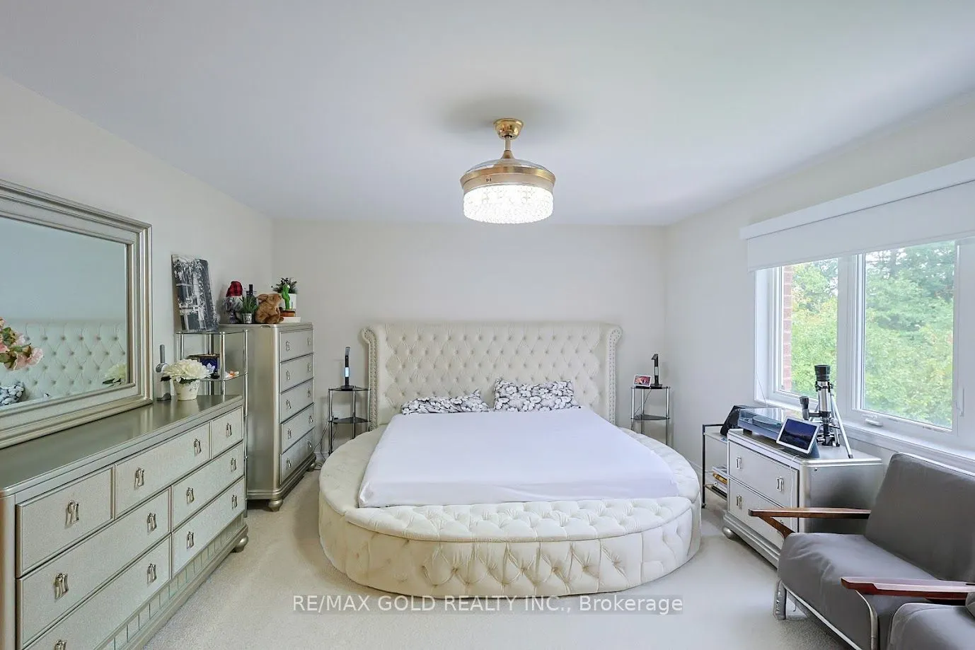 7892 Odell Crescent