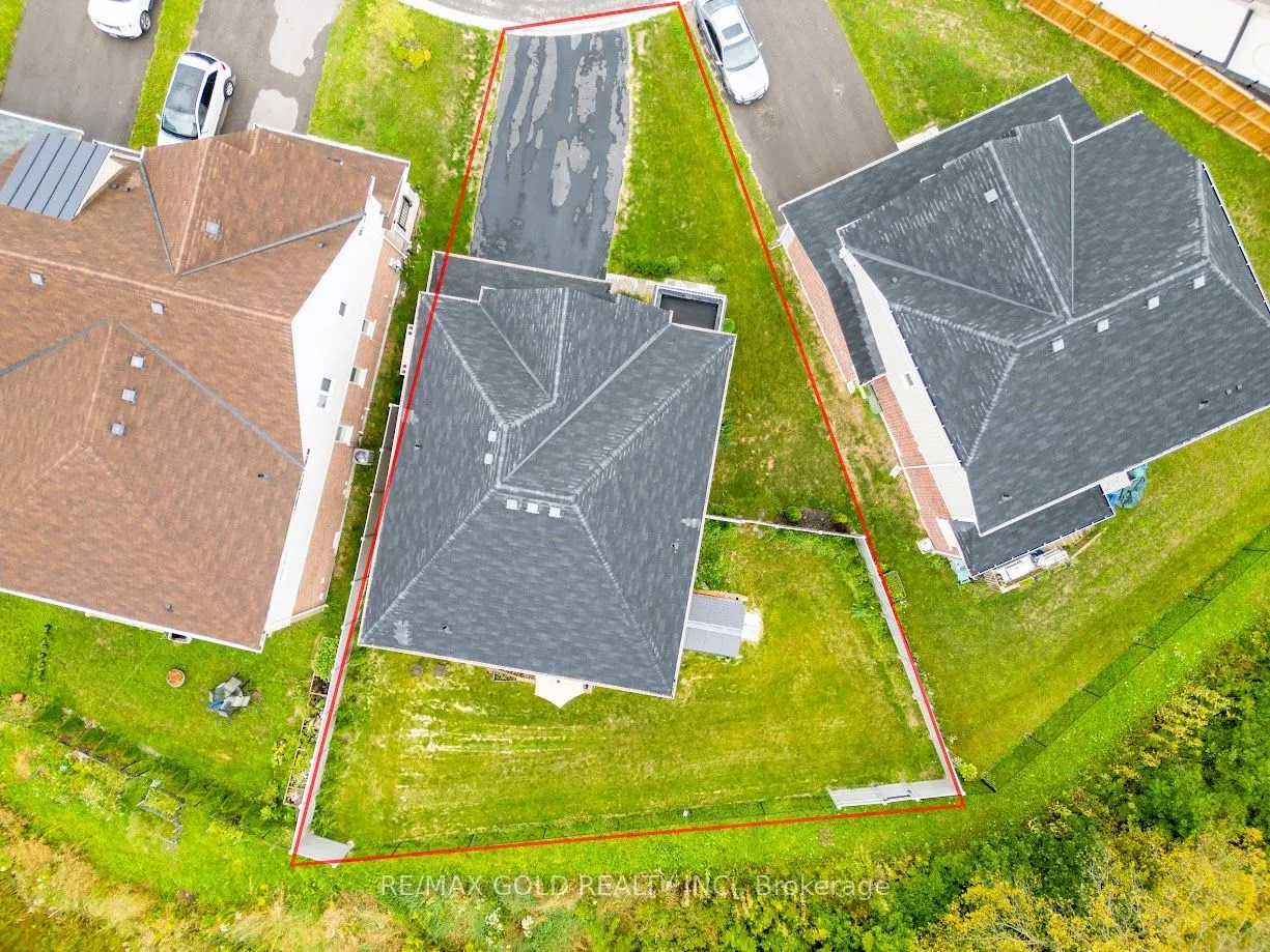 7892 Odell Crescent