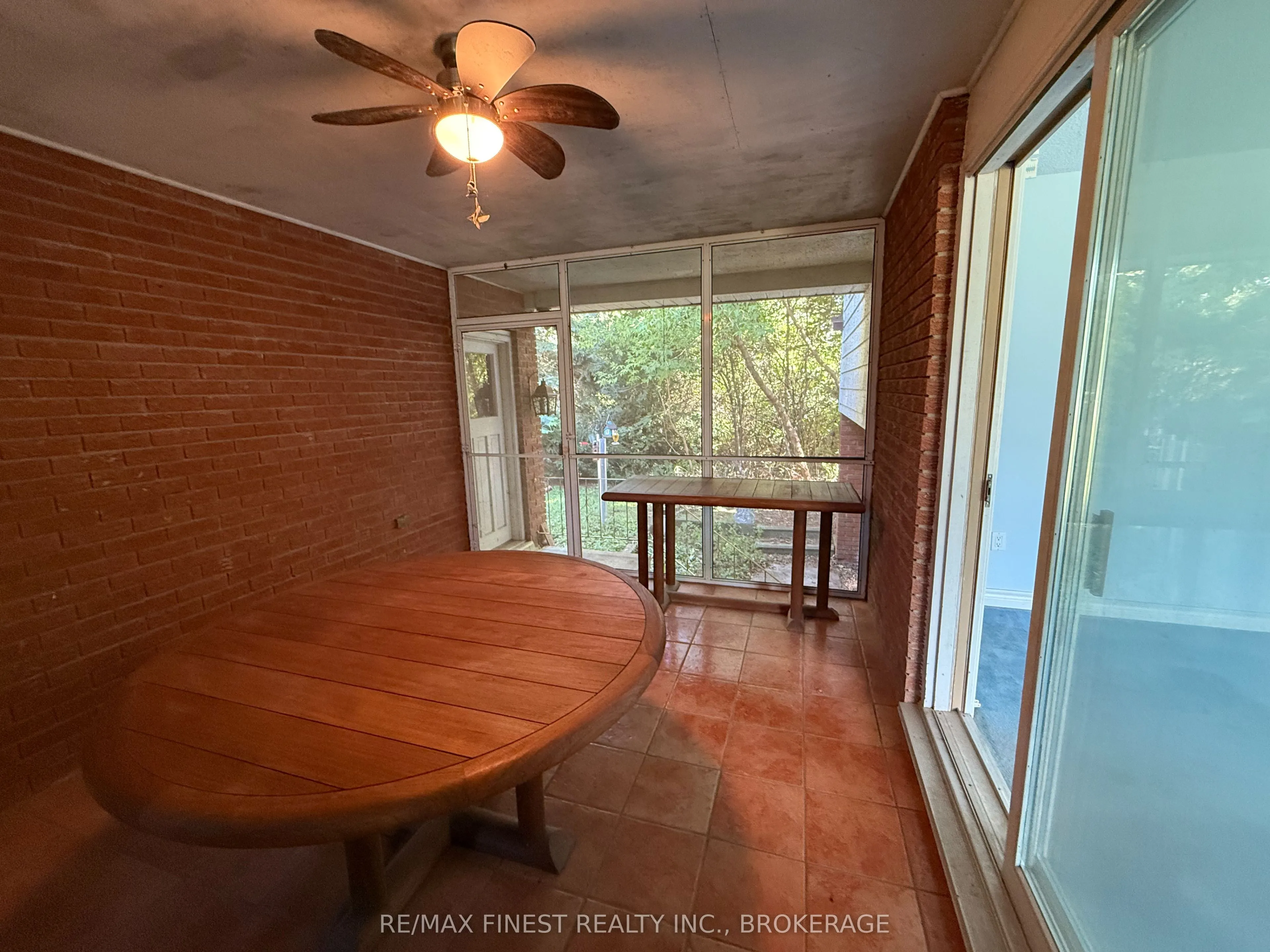 1712 Creekside Drive