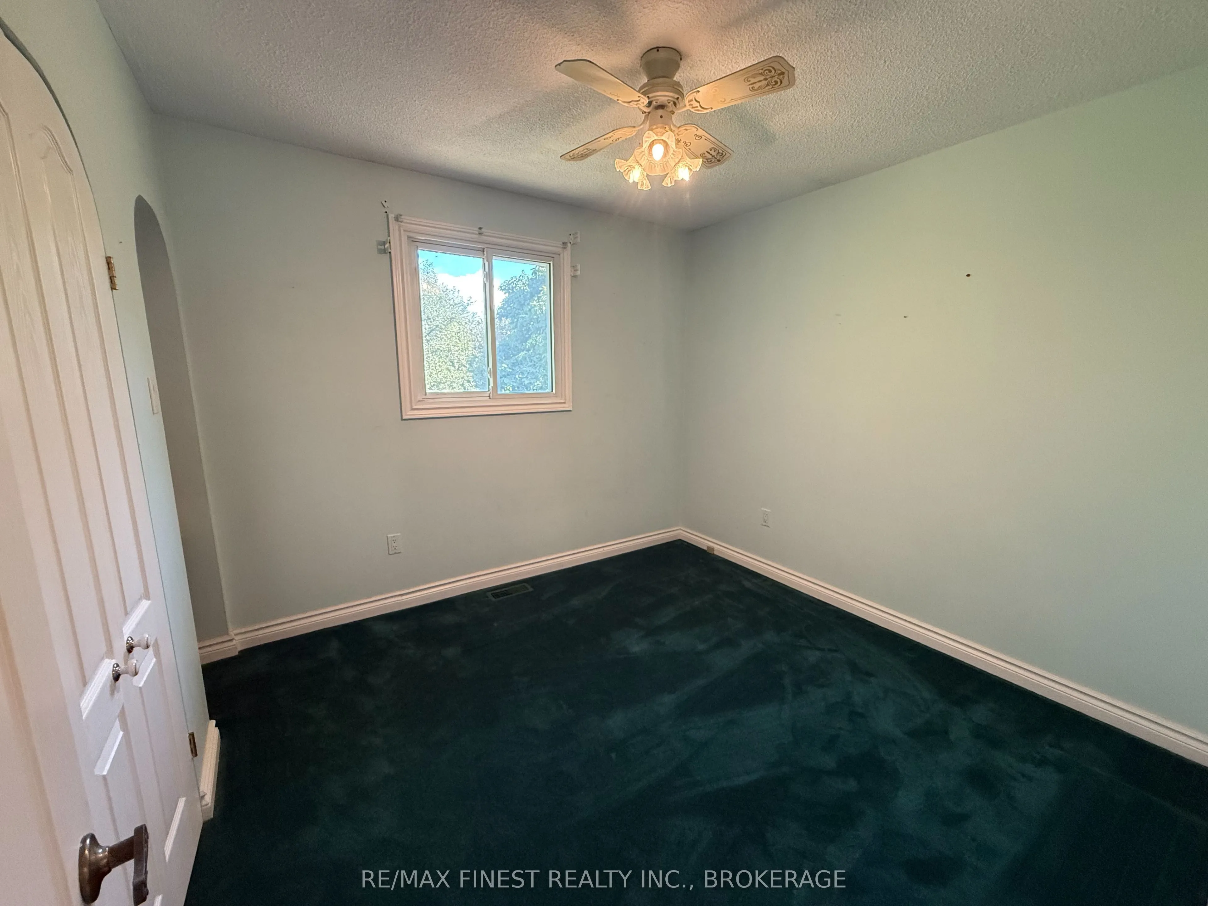 1712 Creekside Drive