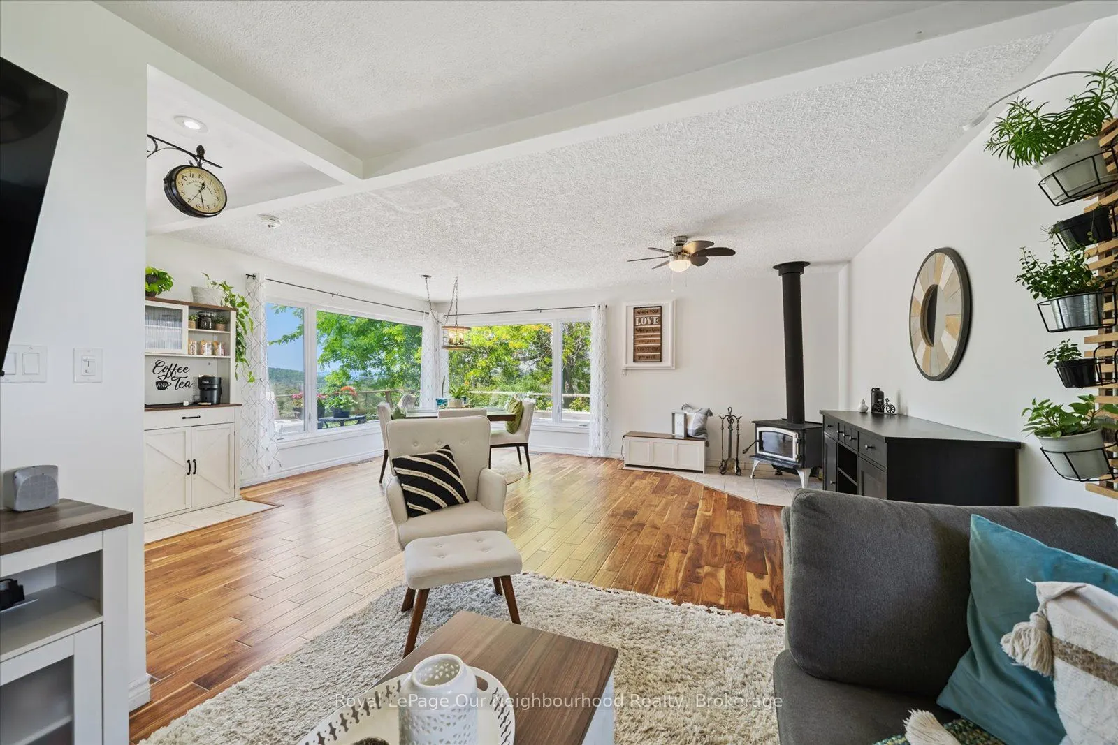 309 Indian Trail