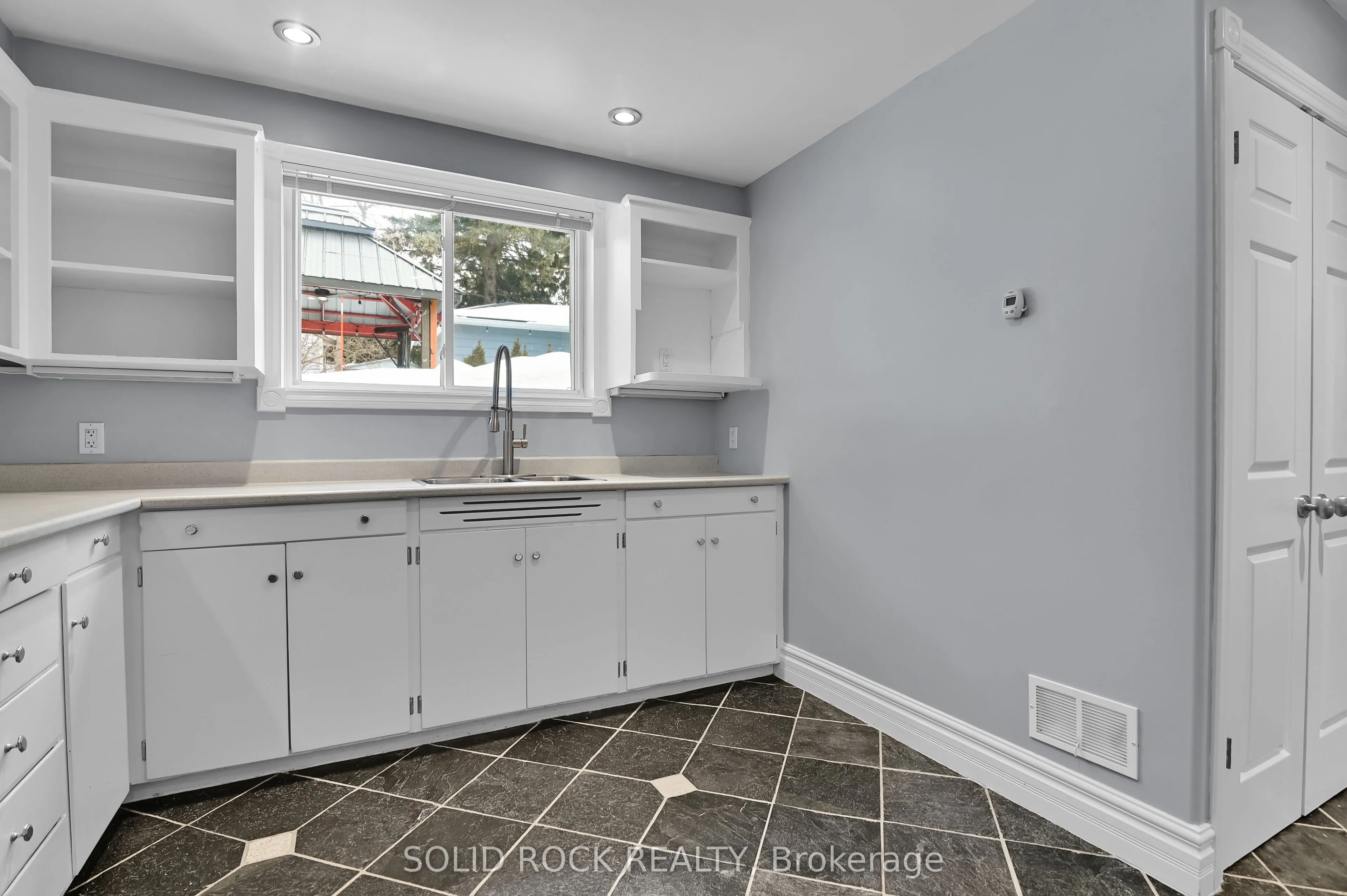 193 GLYNN Avenue, #B