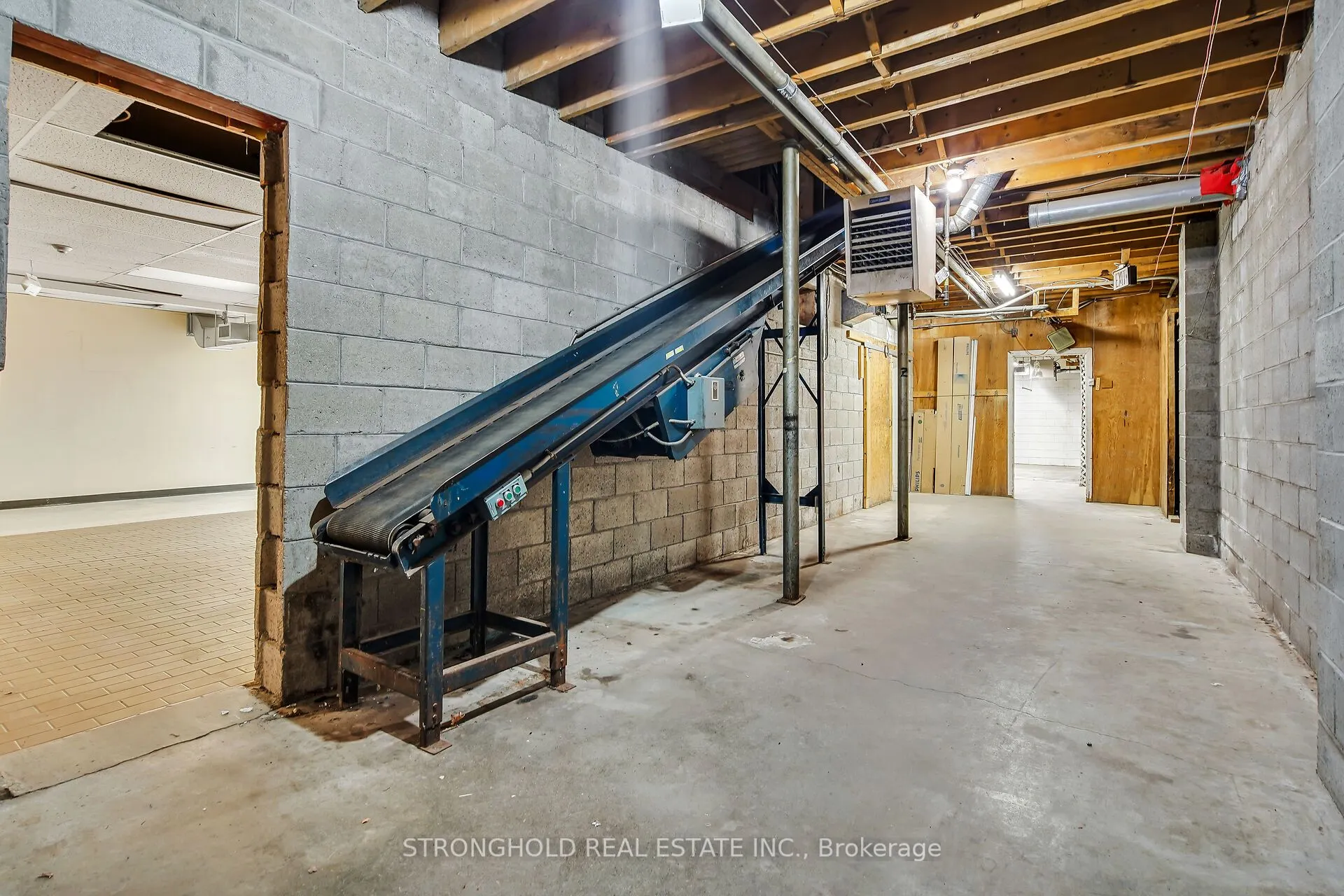 190 Huron Street, #1