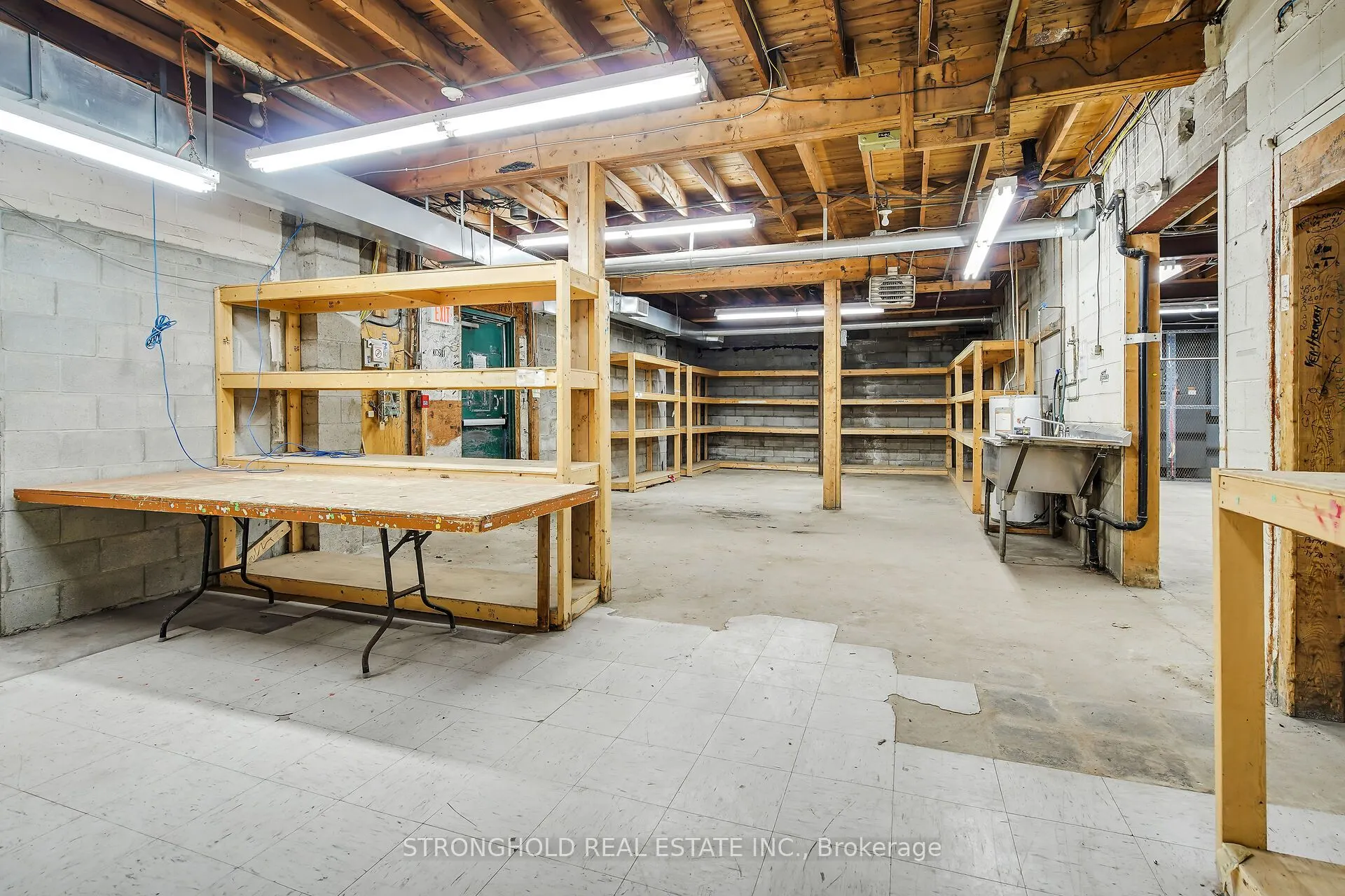 190 Huron Street, #1