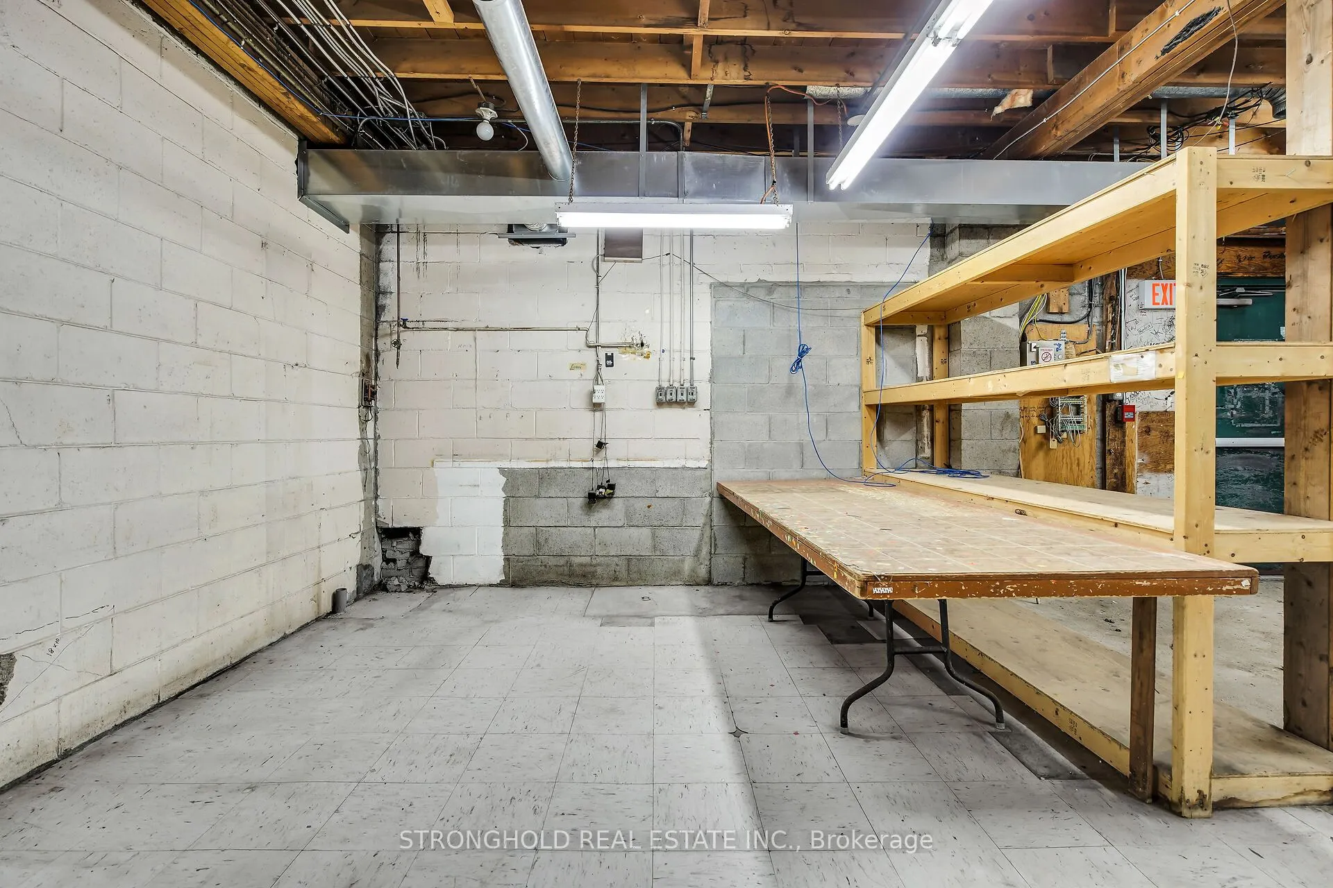 190 Huron Street, #2