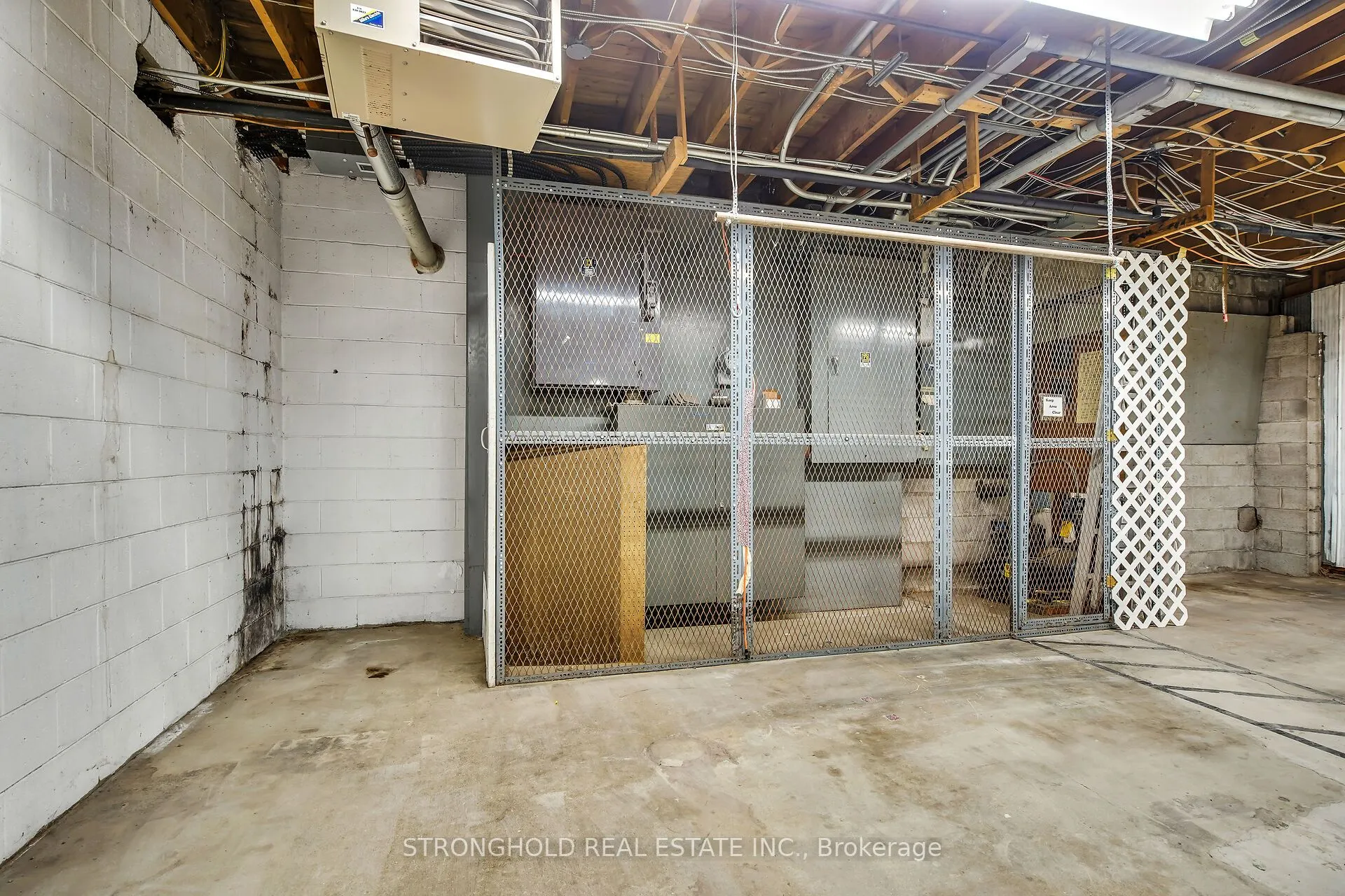 190 Huron Street, #2