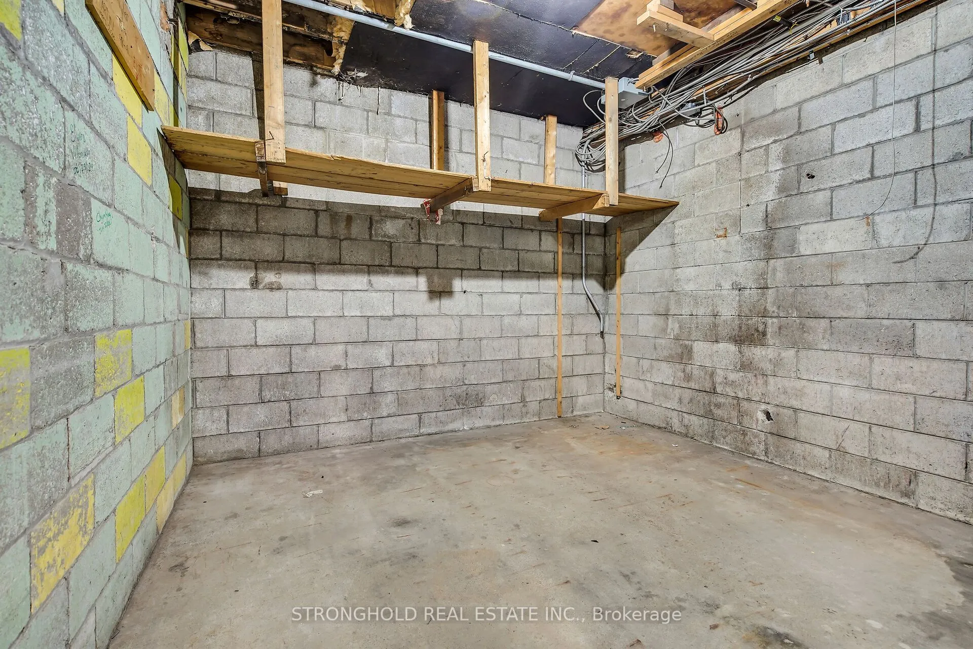 190 Huron Street, #2