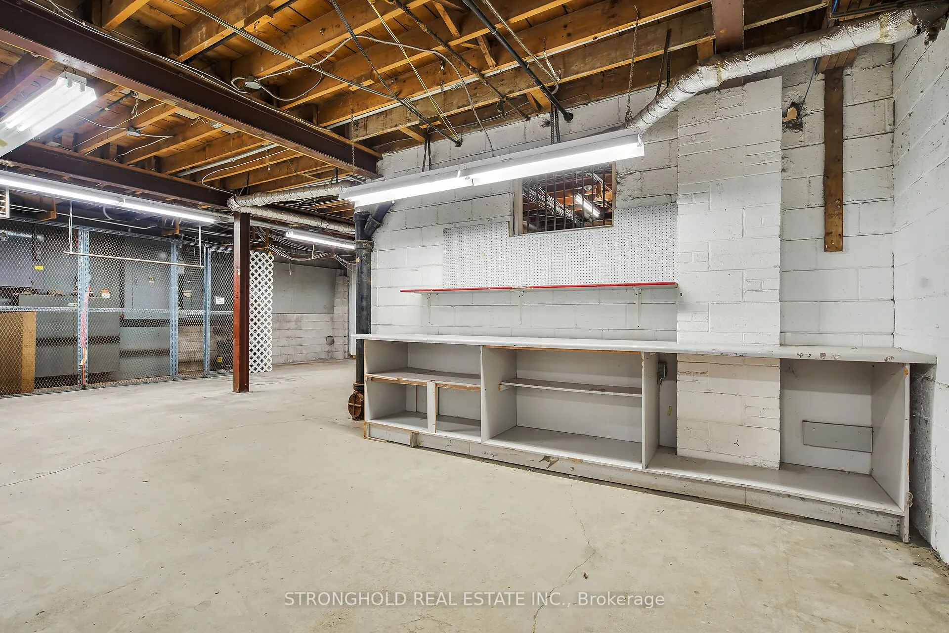 190 Huron Street, #2