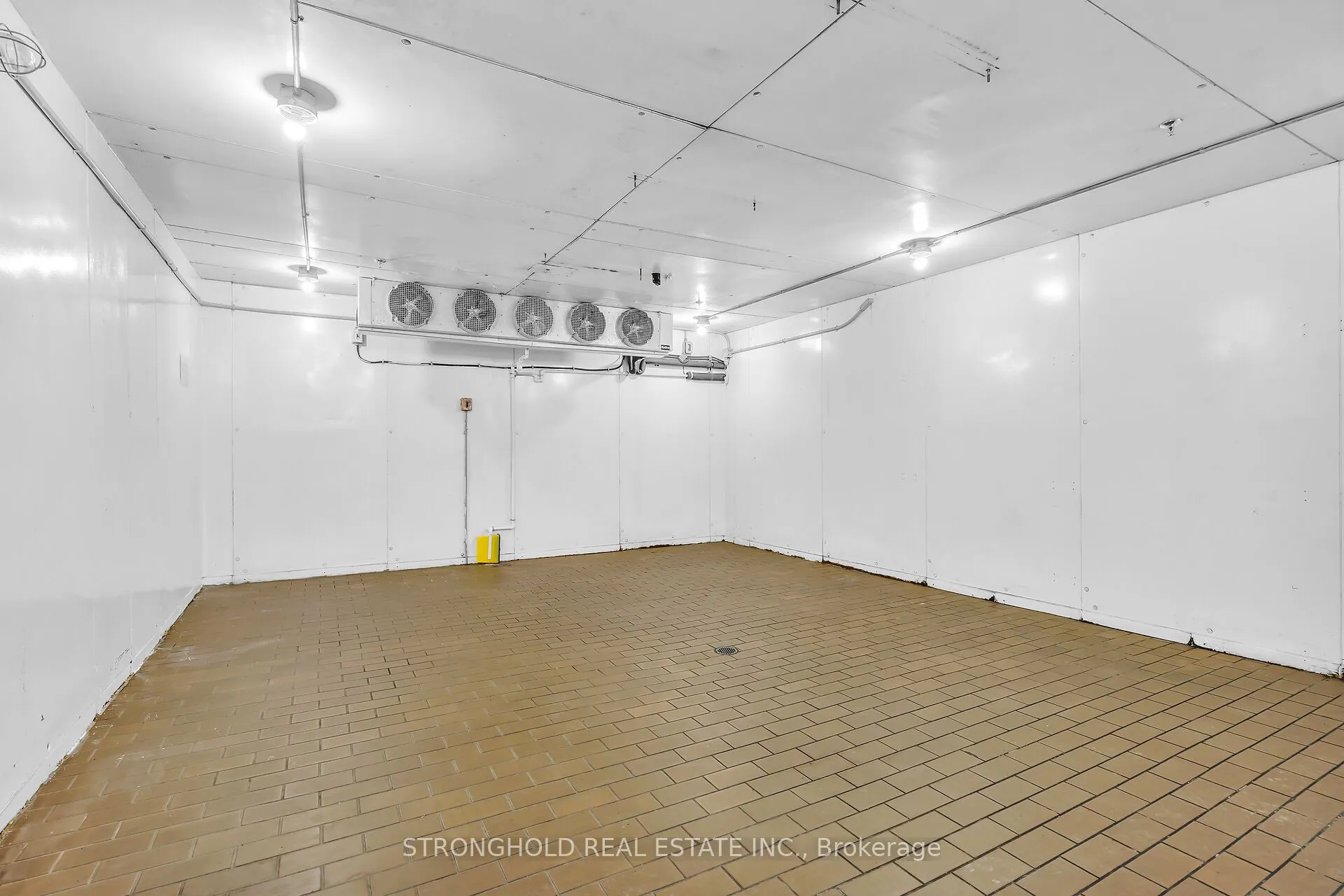 190 Huron Street, #2