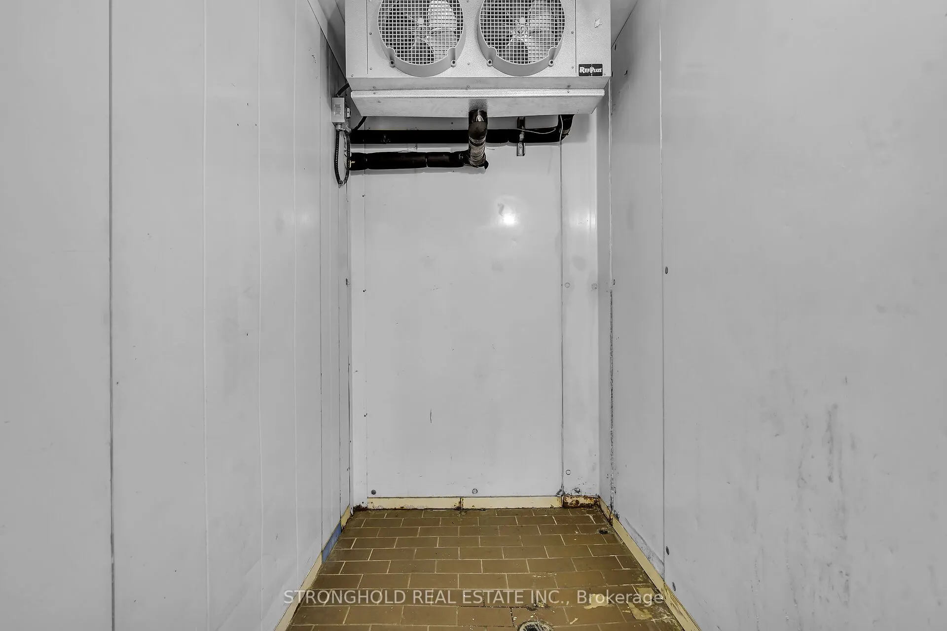 190 Huron Street, #2