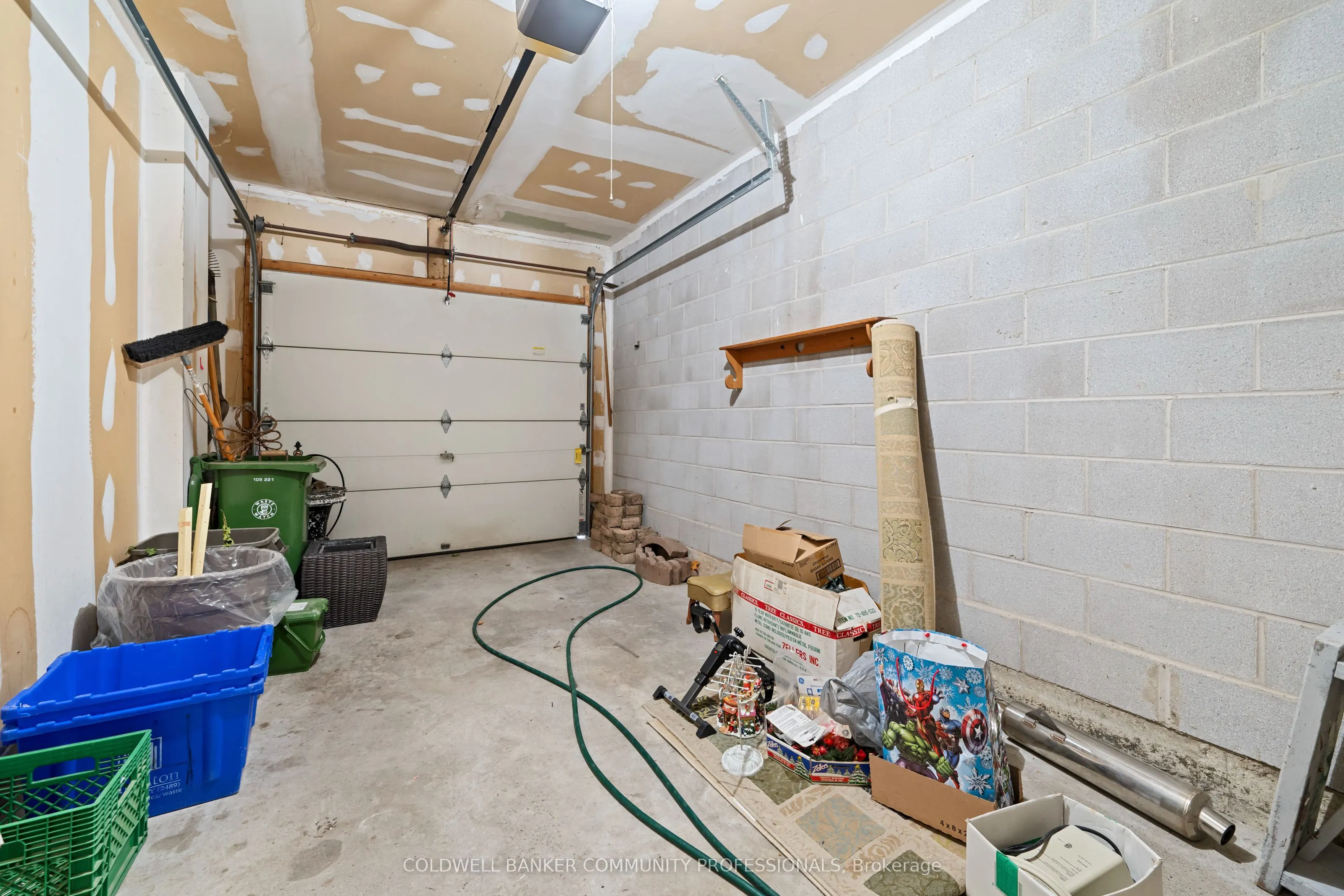 1809 Upper Wentworth Street, #14
