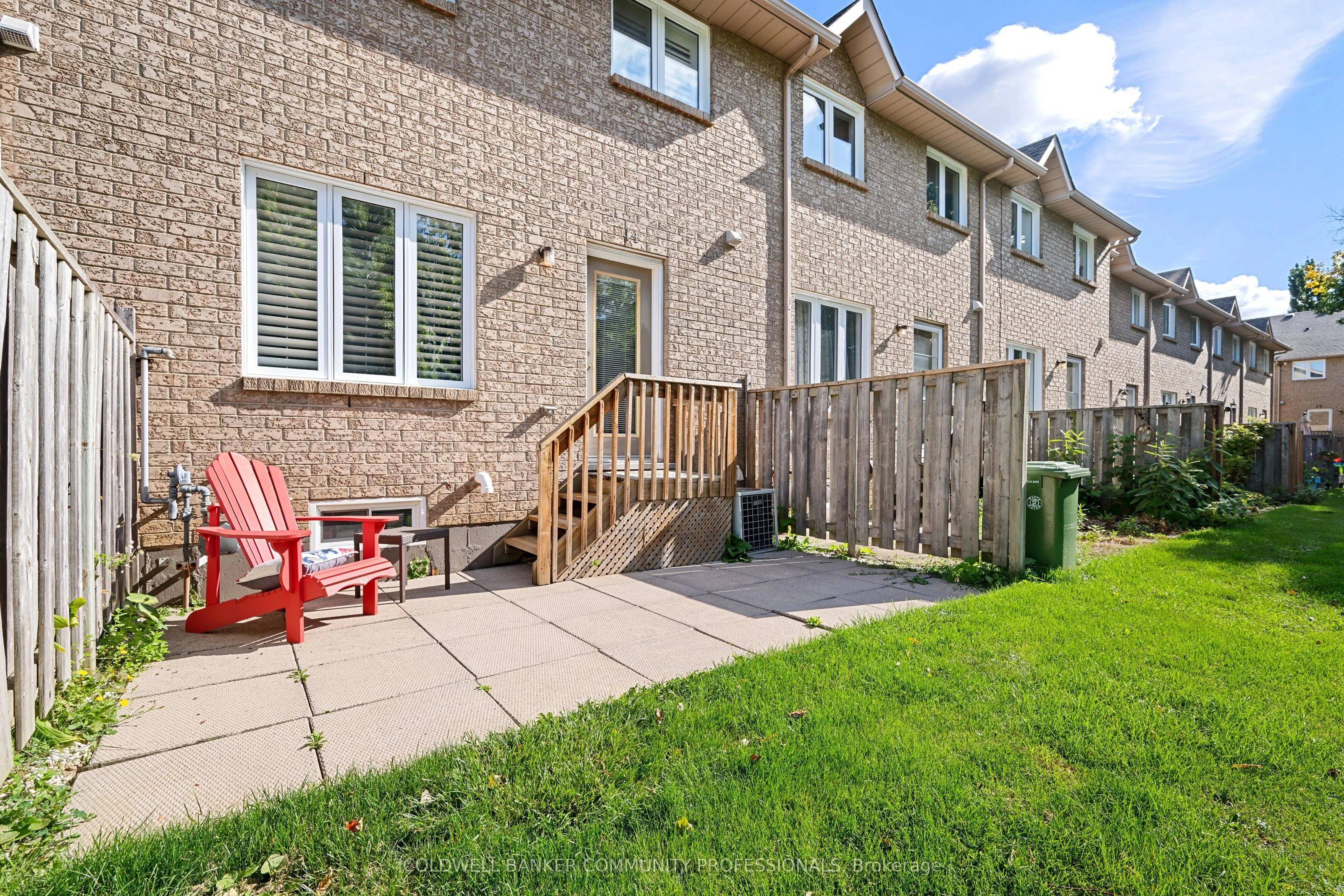 1809 Upper Wentworth Street, #14