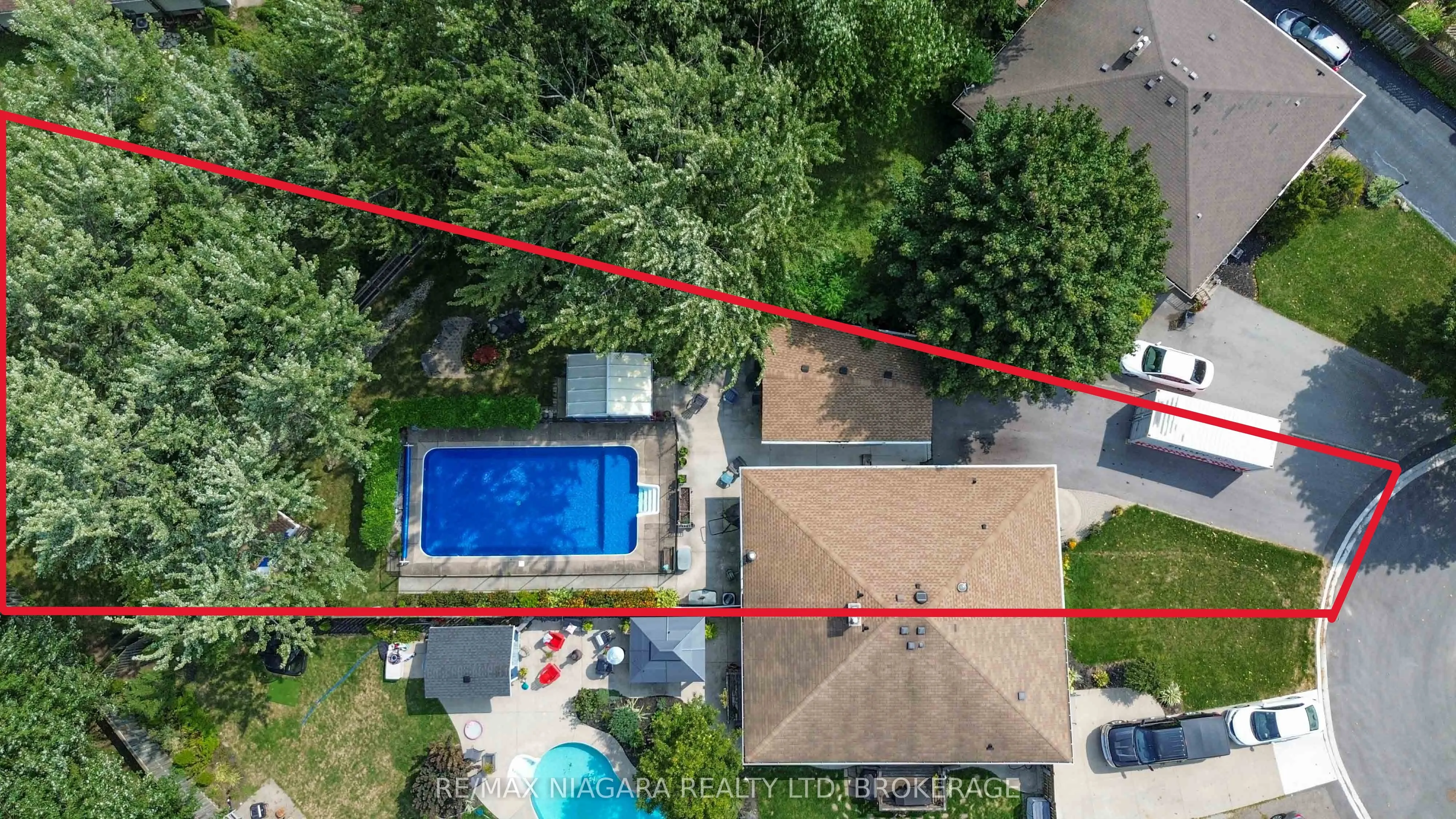 8 Huntingwood Gate