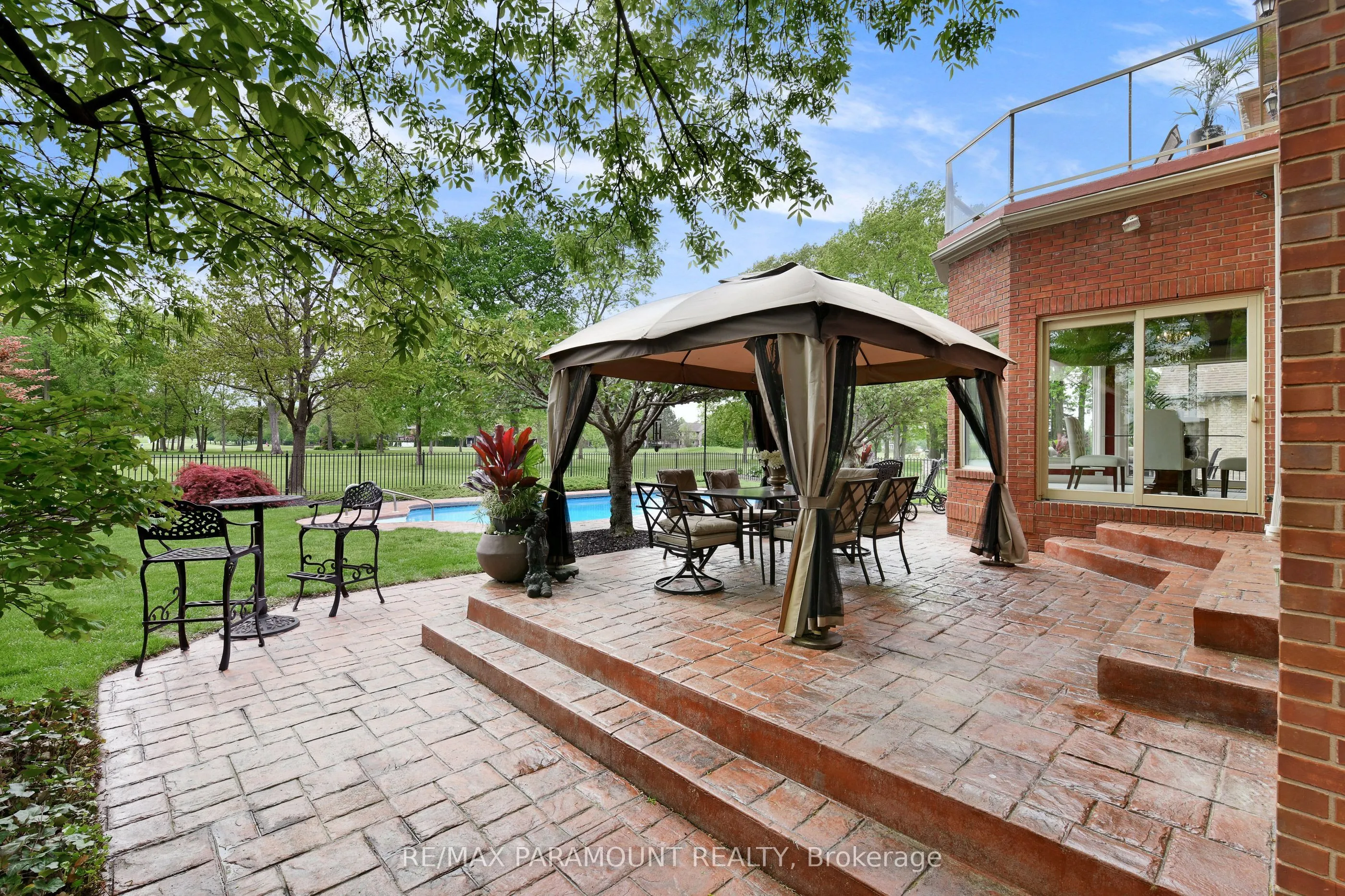 141 Clubview Drive