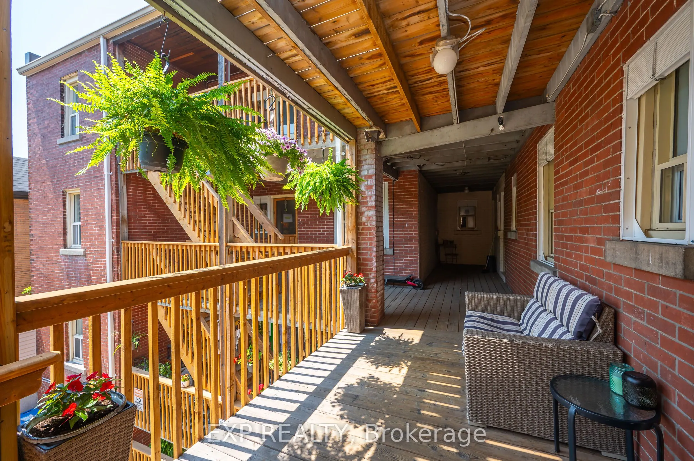 6 Vineland Avenue, #22