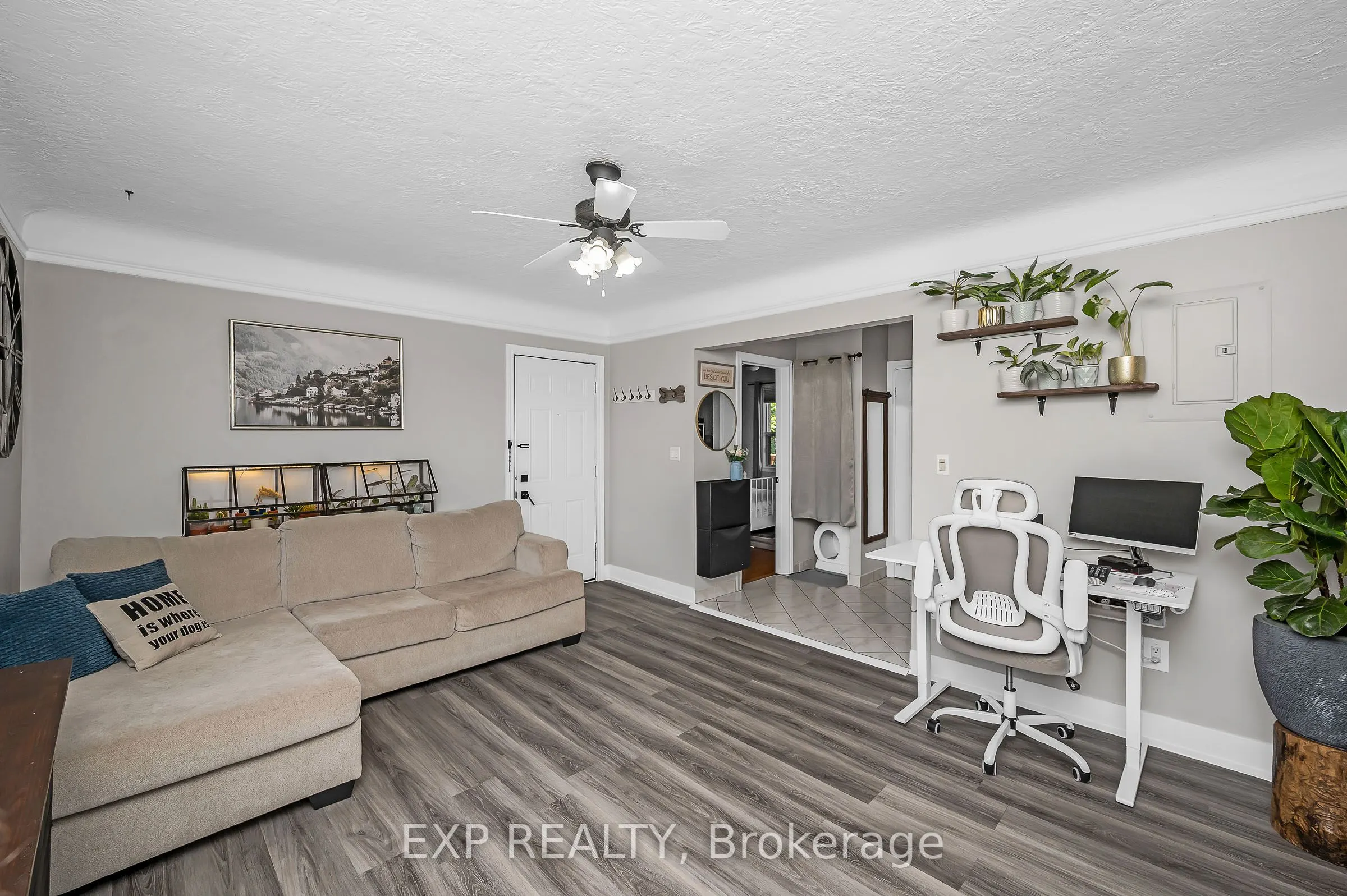 6 Vineland Avenue, #22