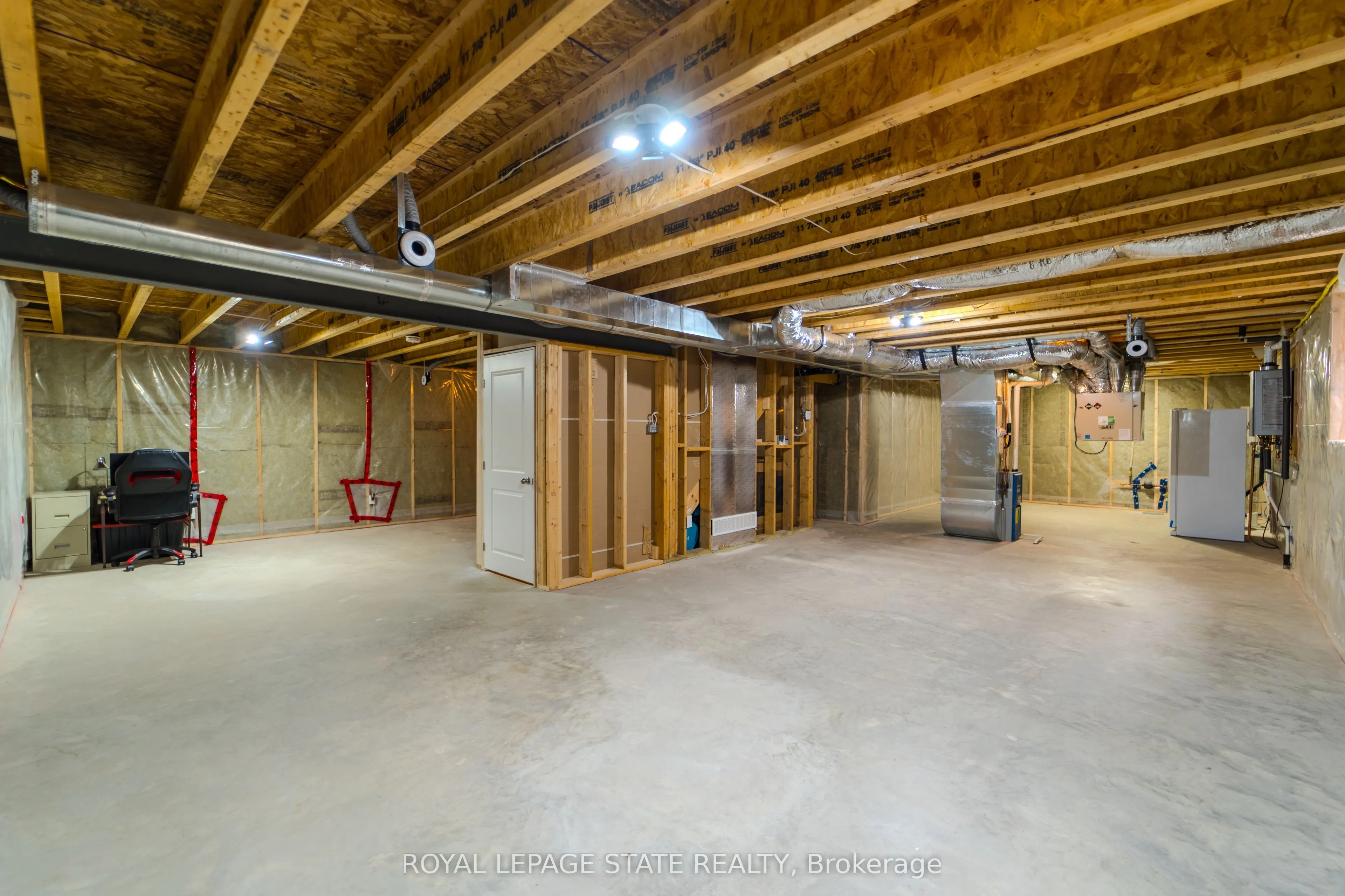 8 Harlequin Court