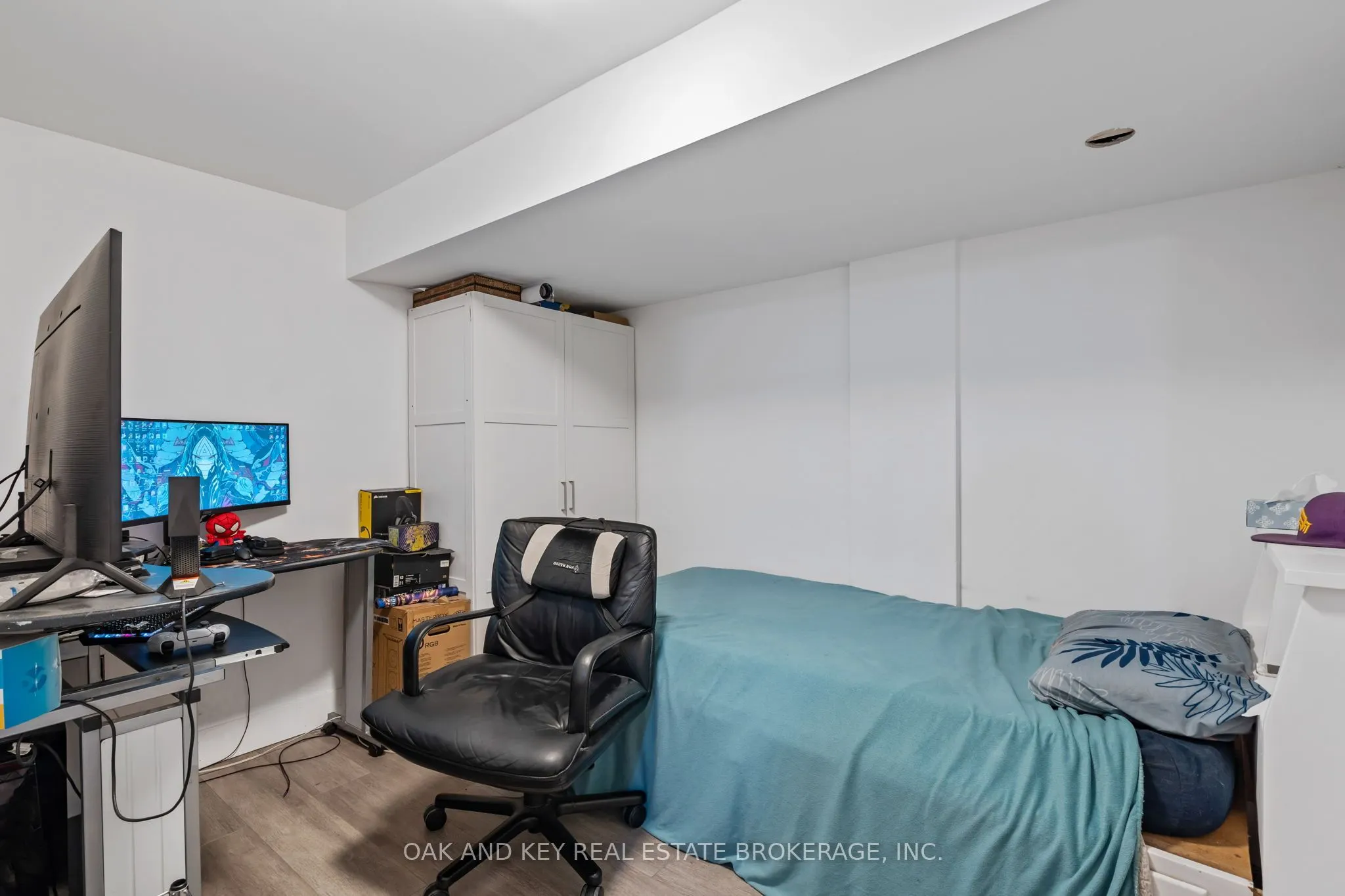 230 Clarke Road, #26