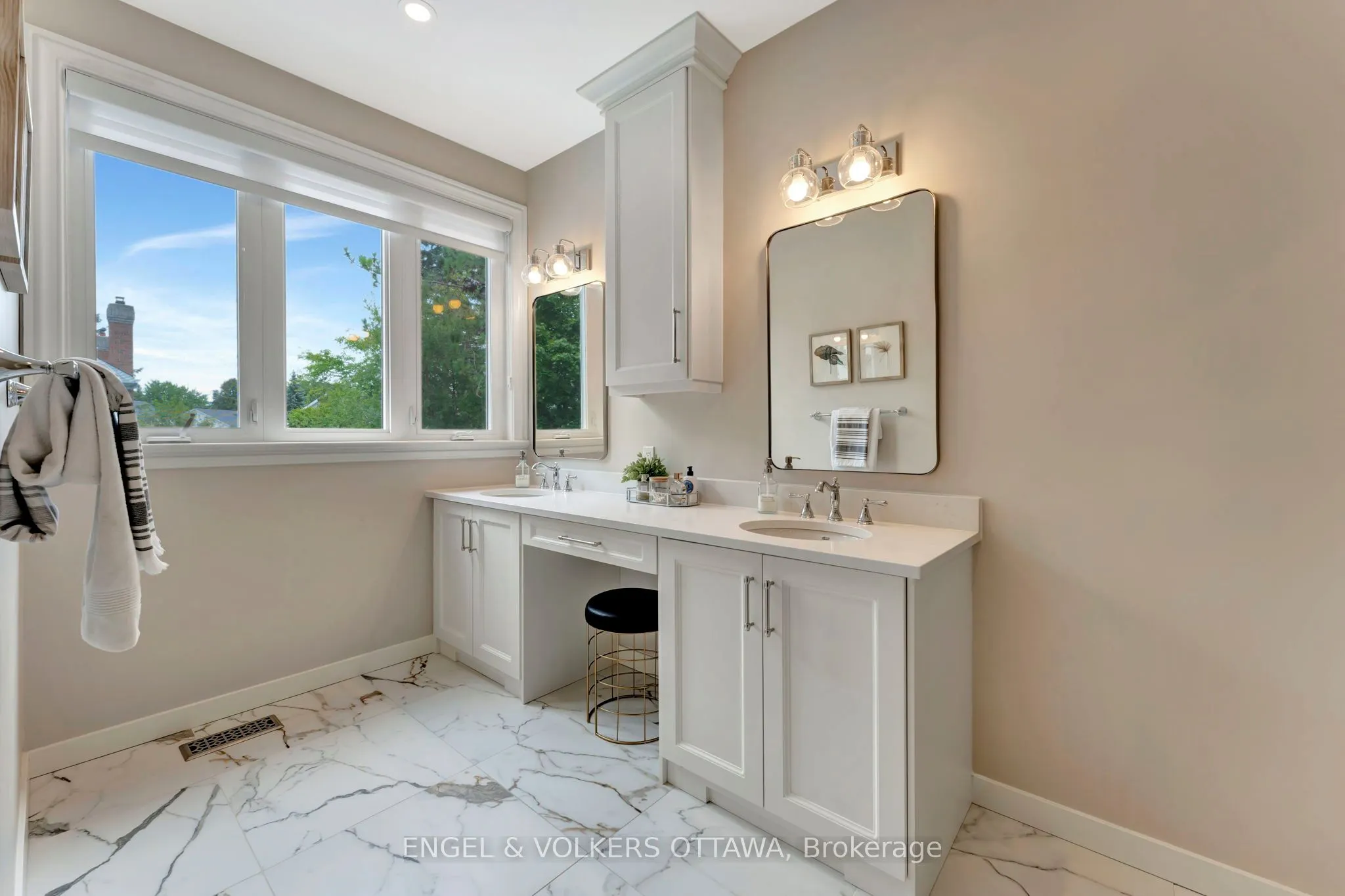 14 Belton Avenue