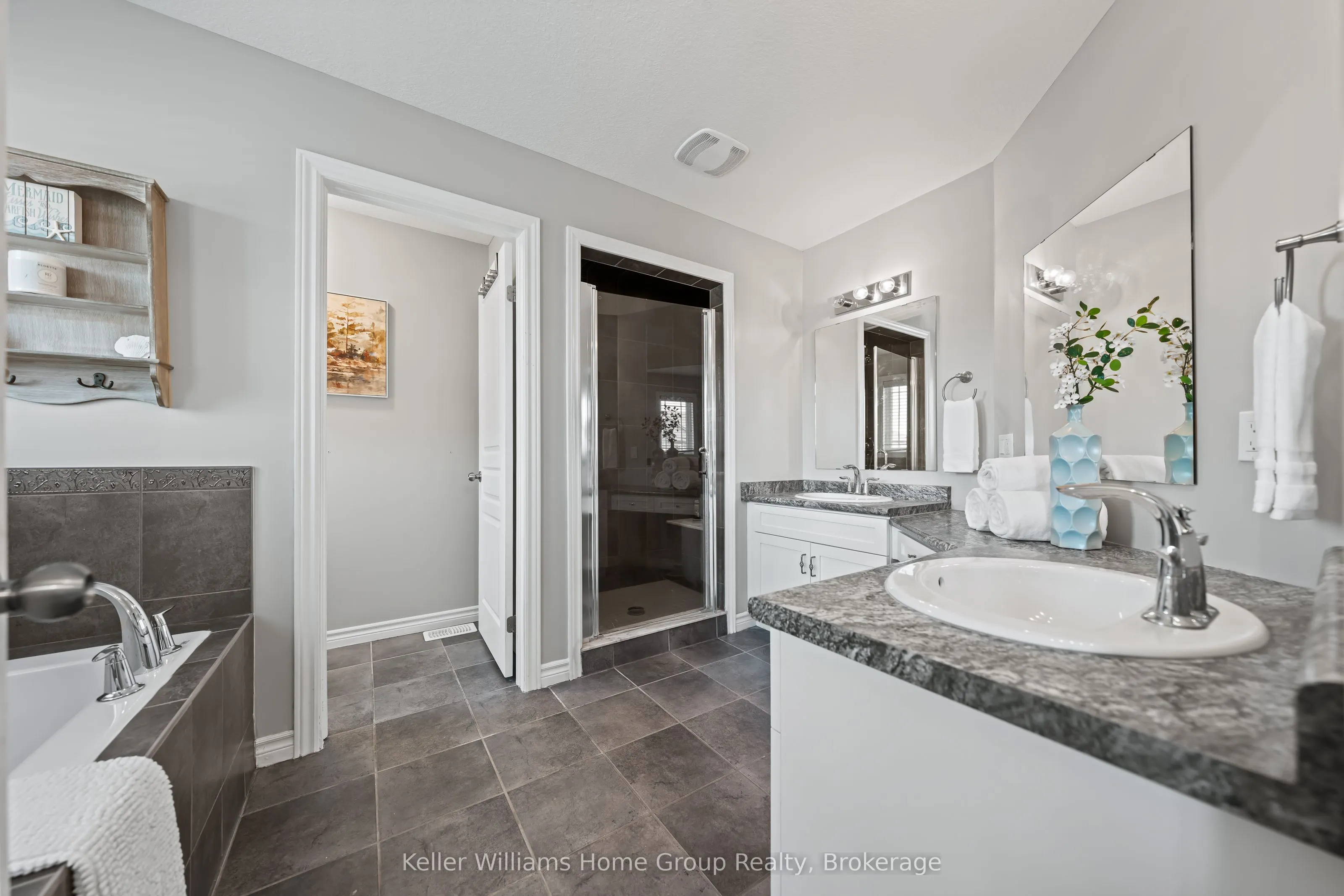 213 Couling Crescent