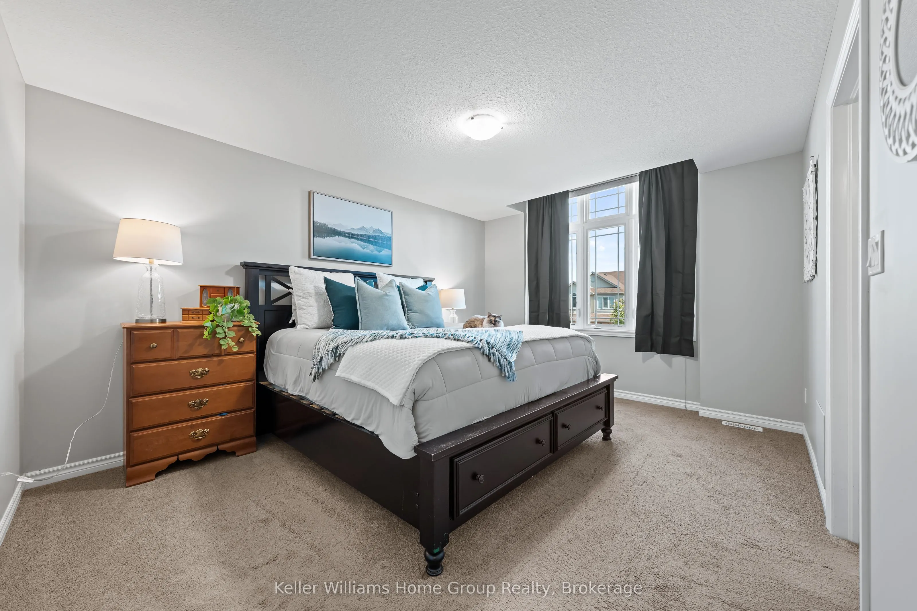 213 Couling Crescent