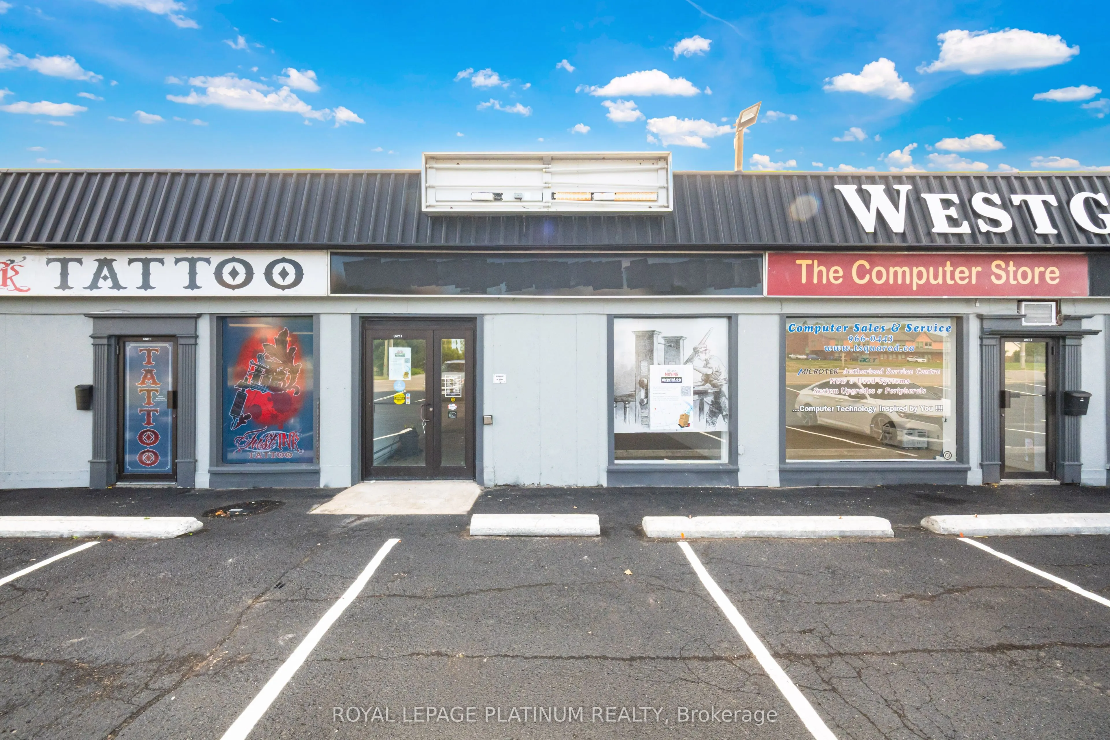 481 Dundas Street W, #2