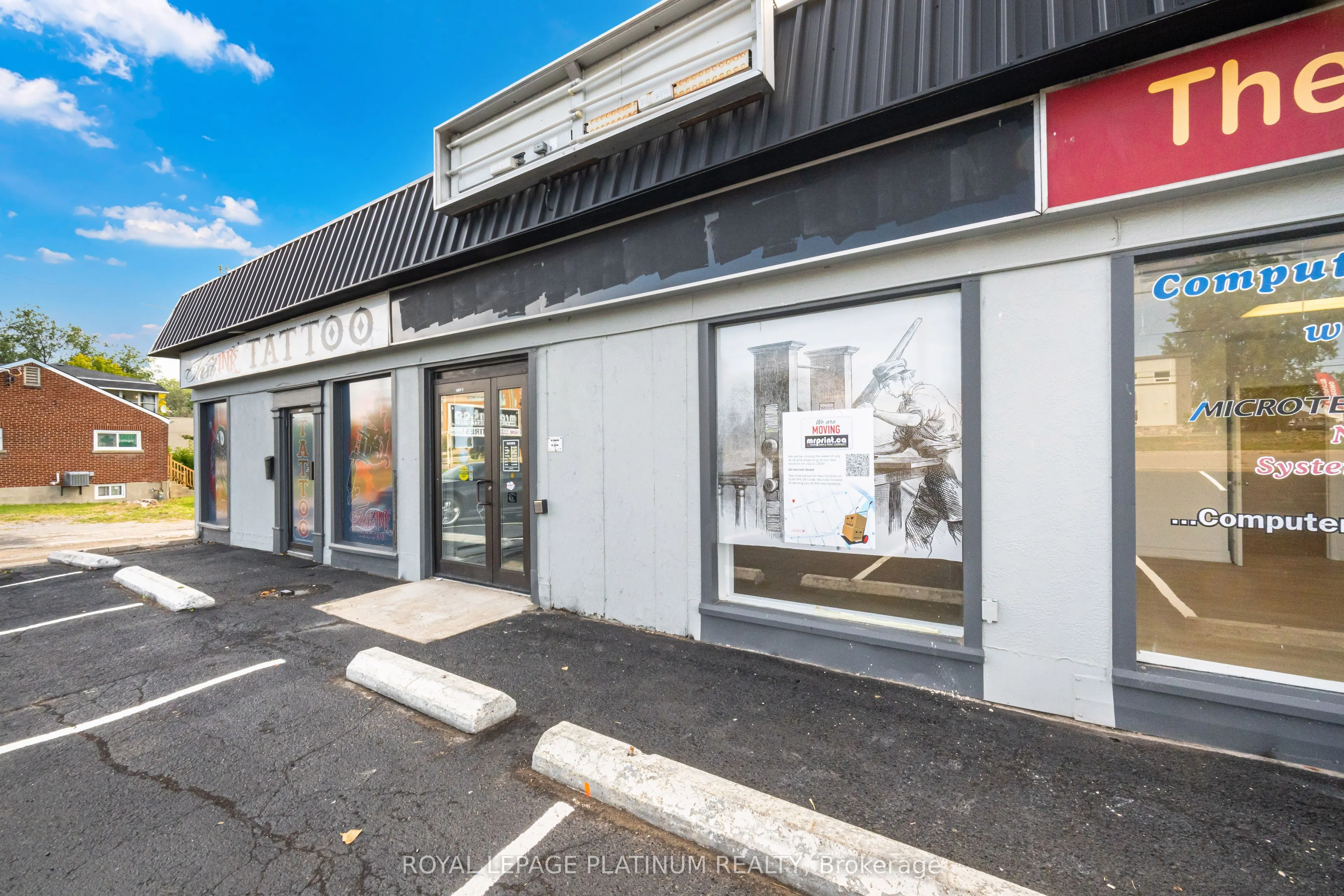 481 Dundas Street W, #2