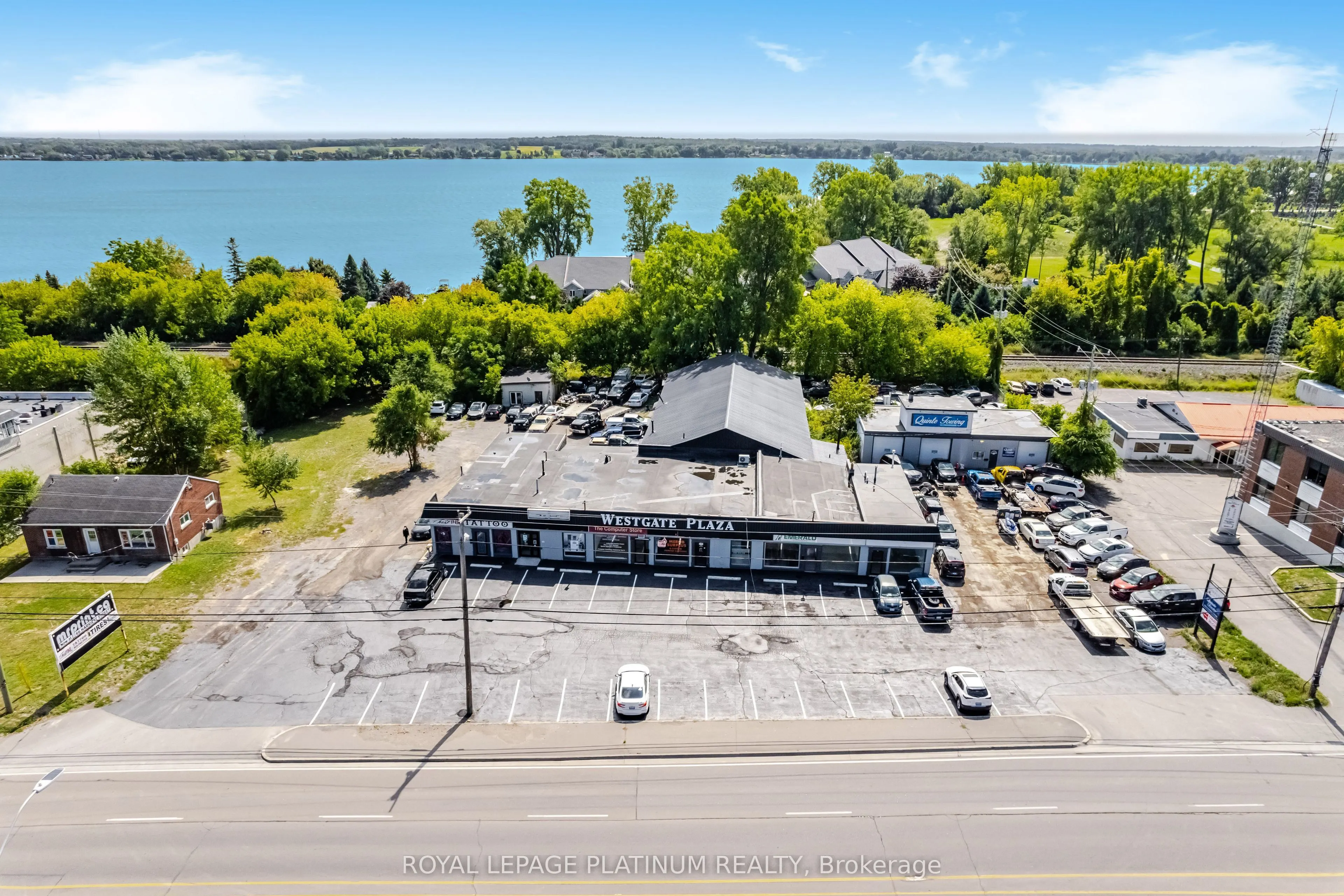 481 Dundas Street W, #2