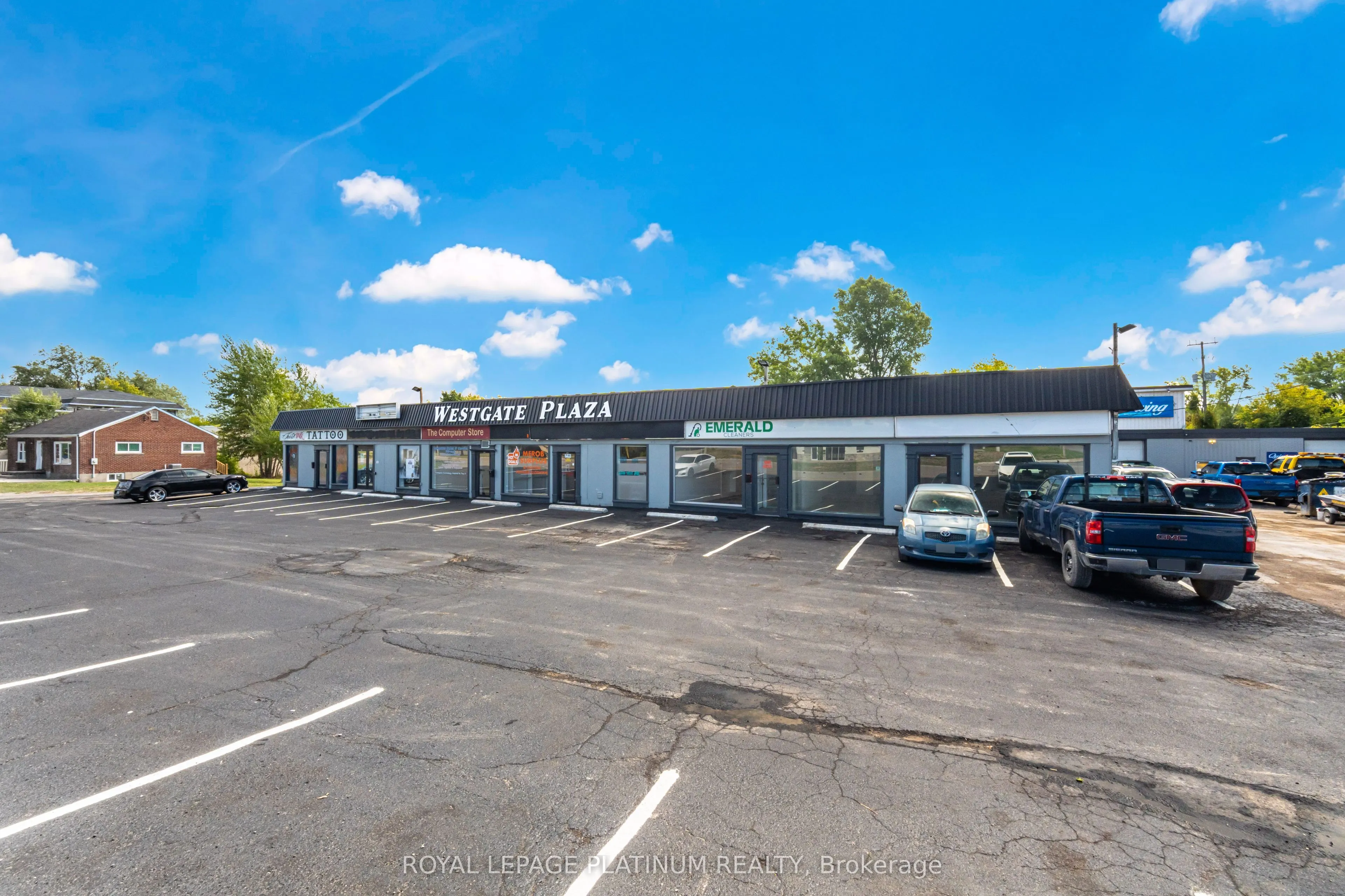 481 Dundas Street W, #2