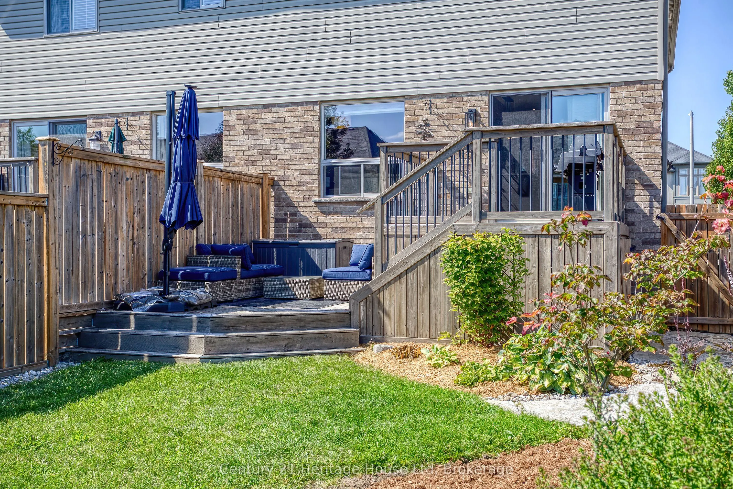208 Couling Crescent