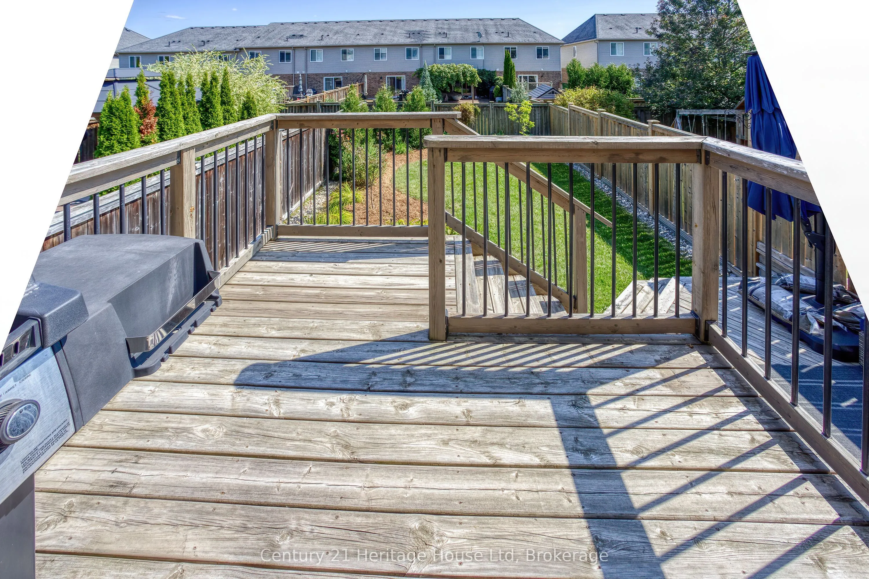 208 Couling Crescent
