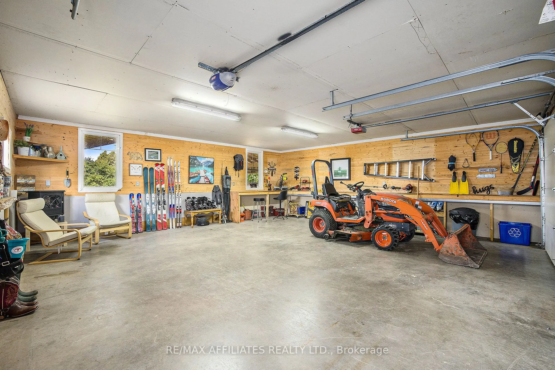 221 Hawley Road