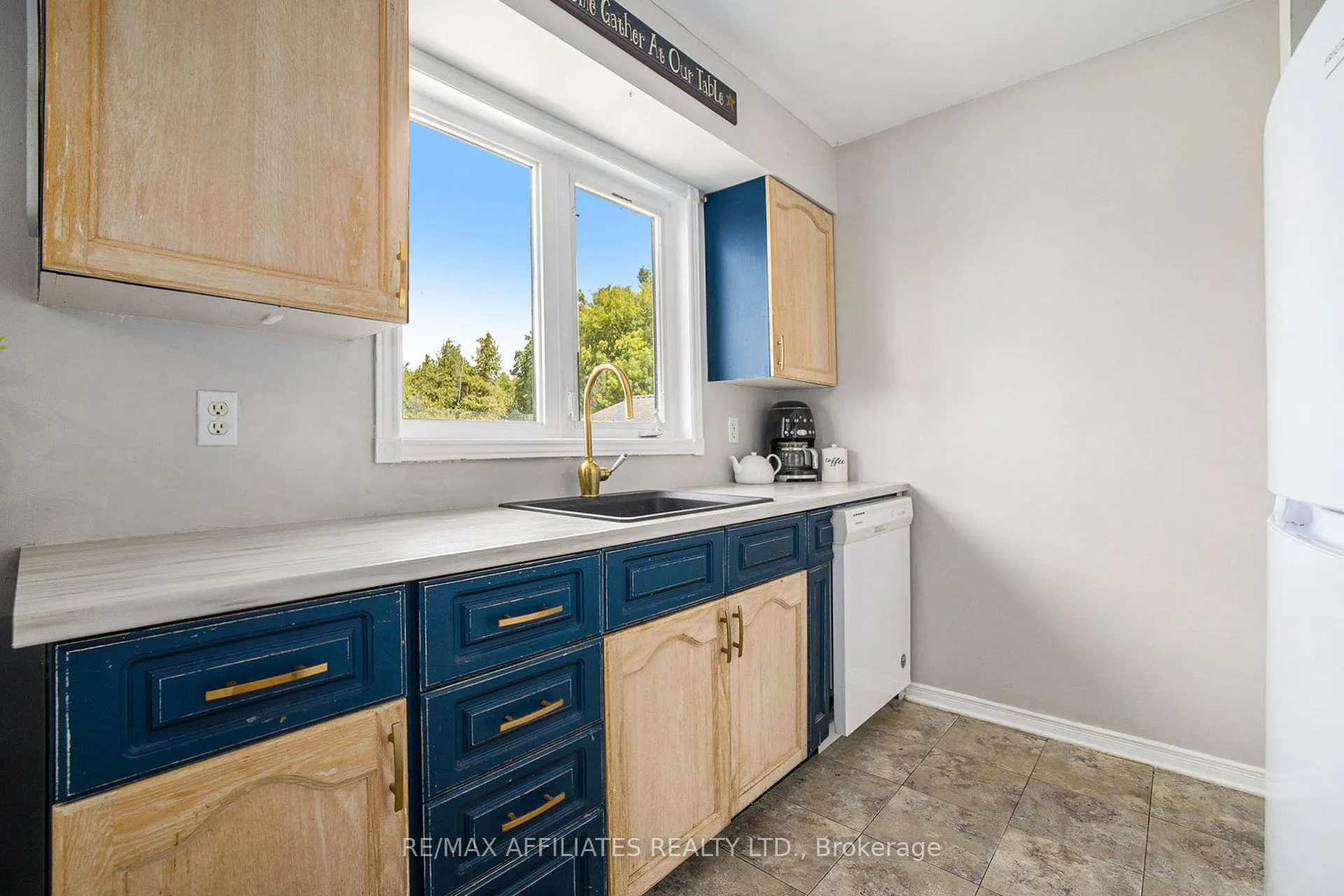 221 Hawley Road
