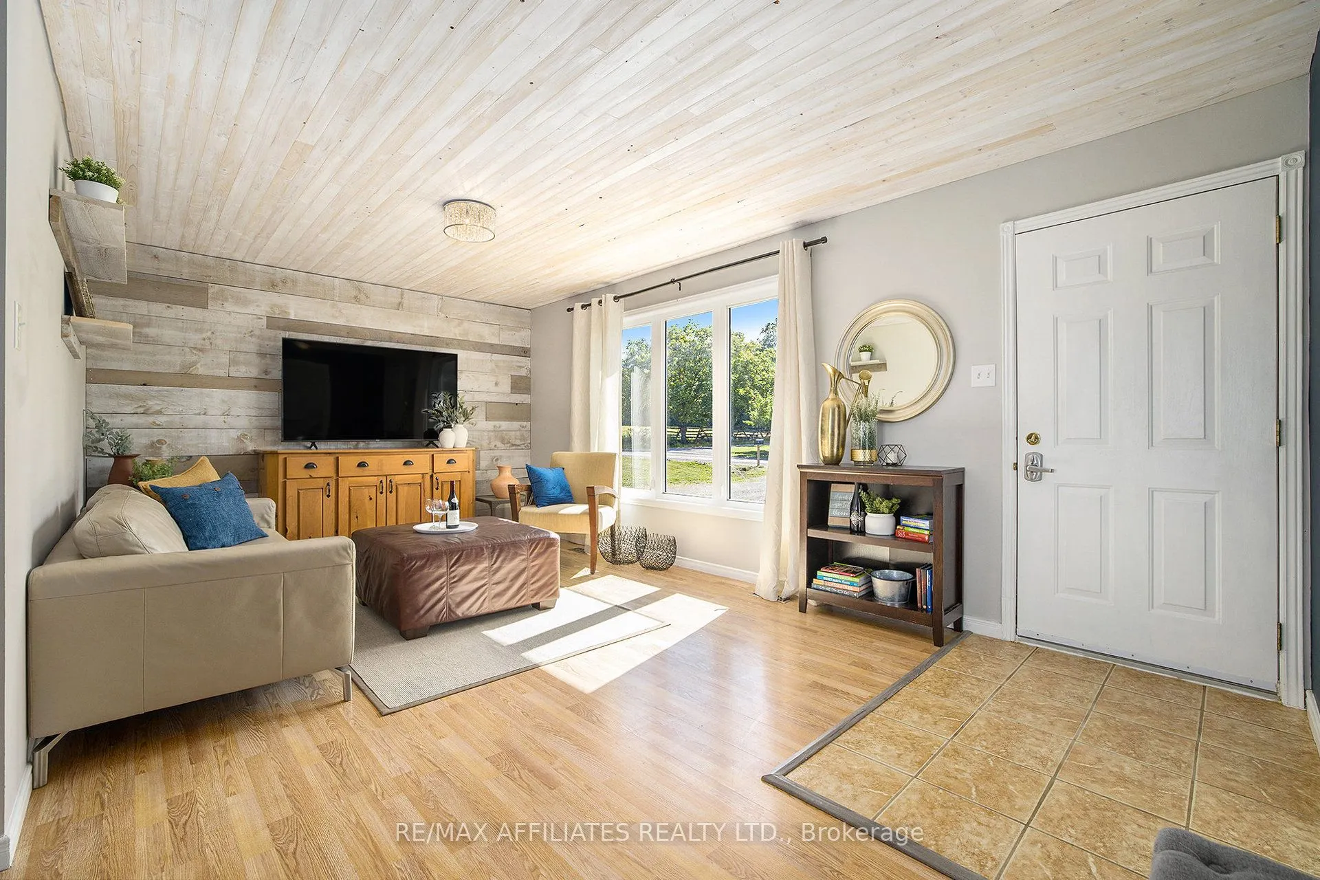 221 Hawley Road