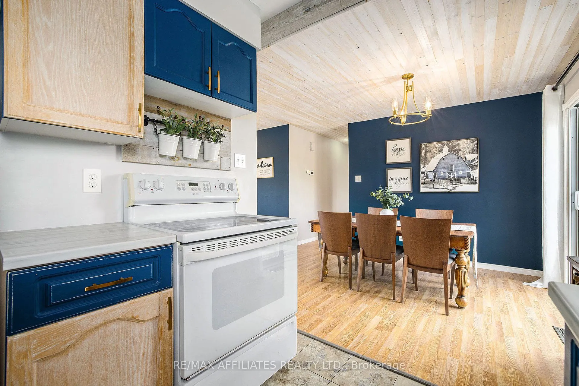 221 Hawley Road