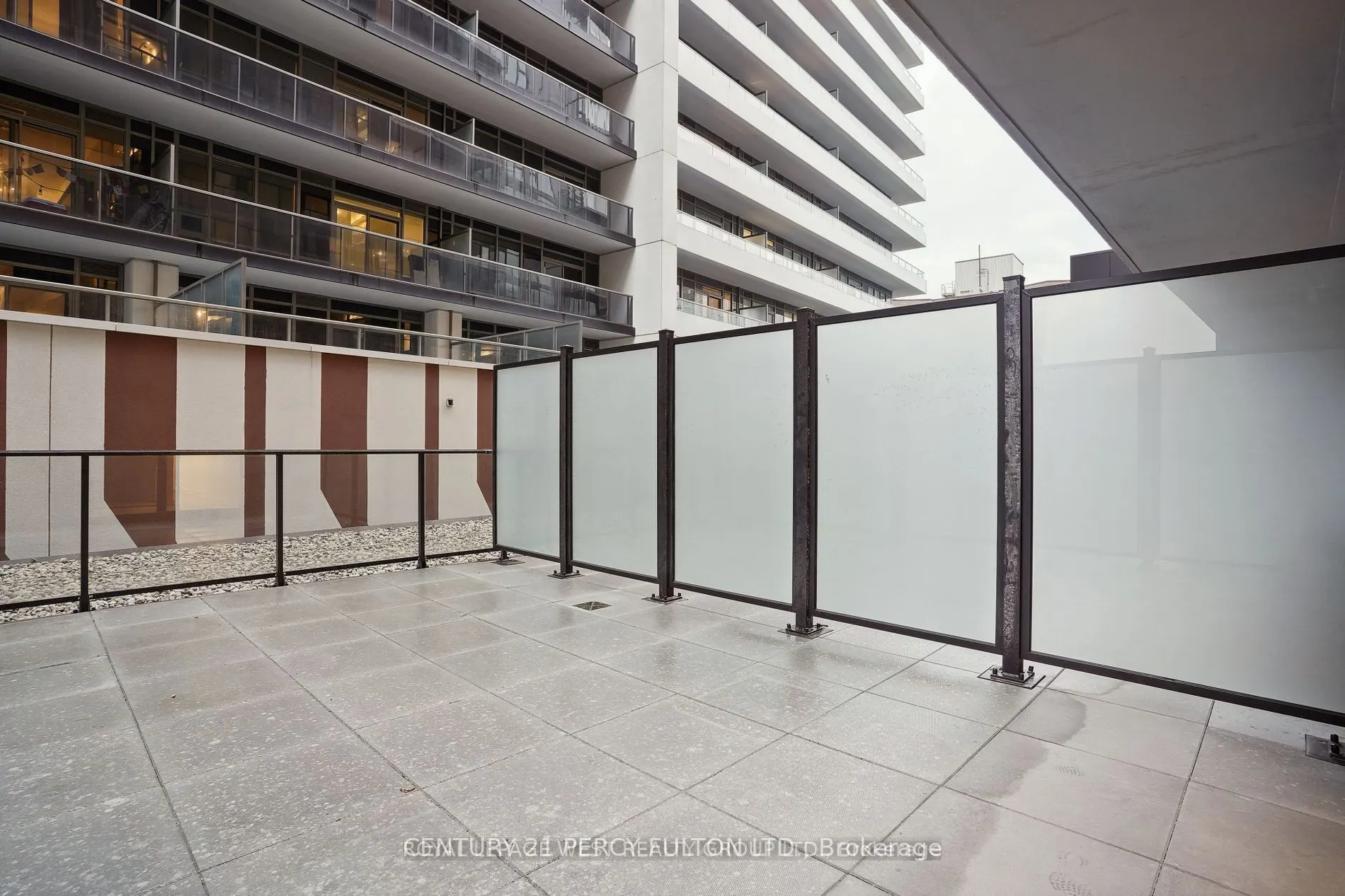 1 Jarvis Street, #321