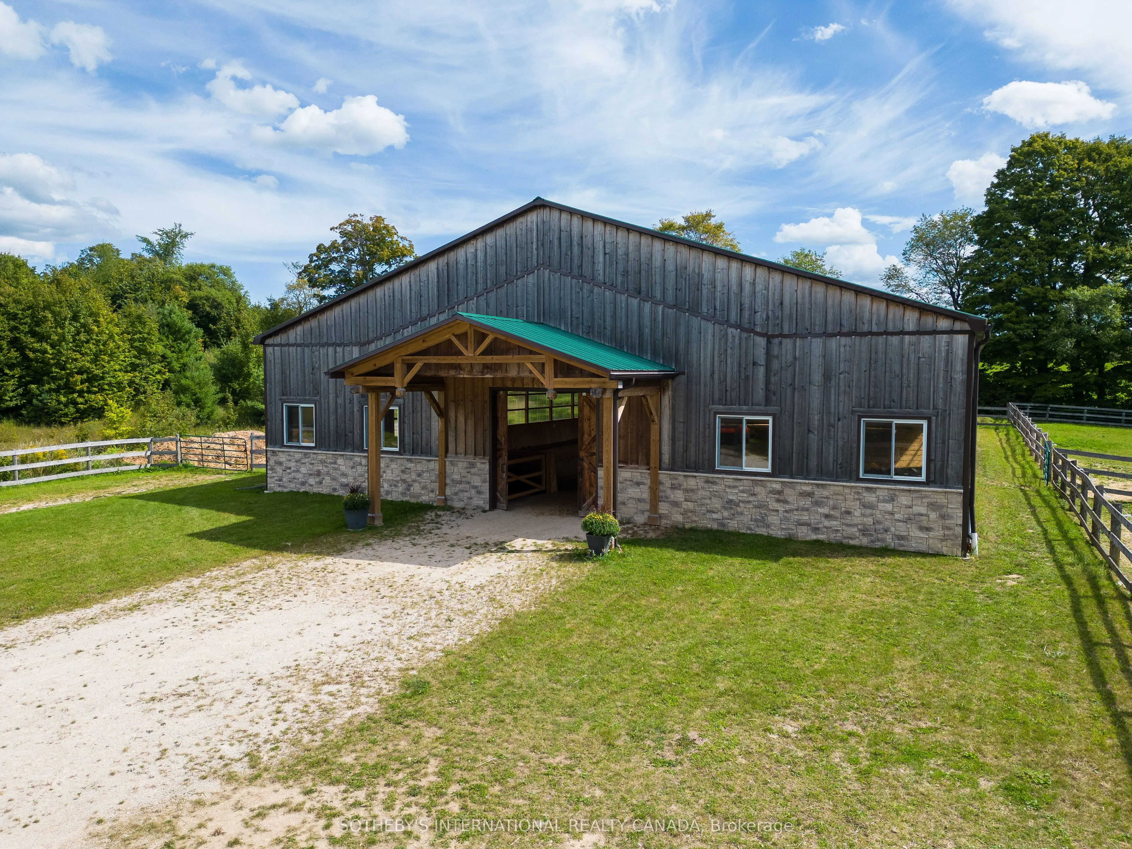 553291 Grey 23 Road
