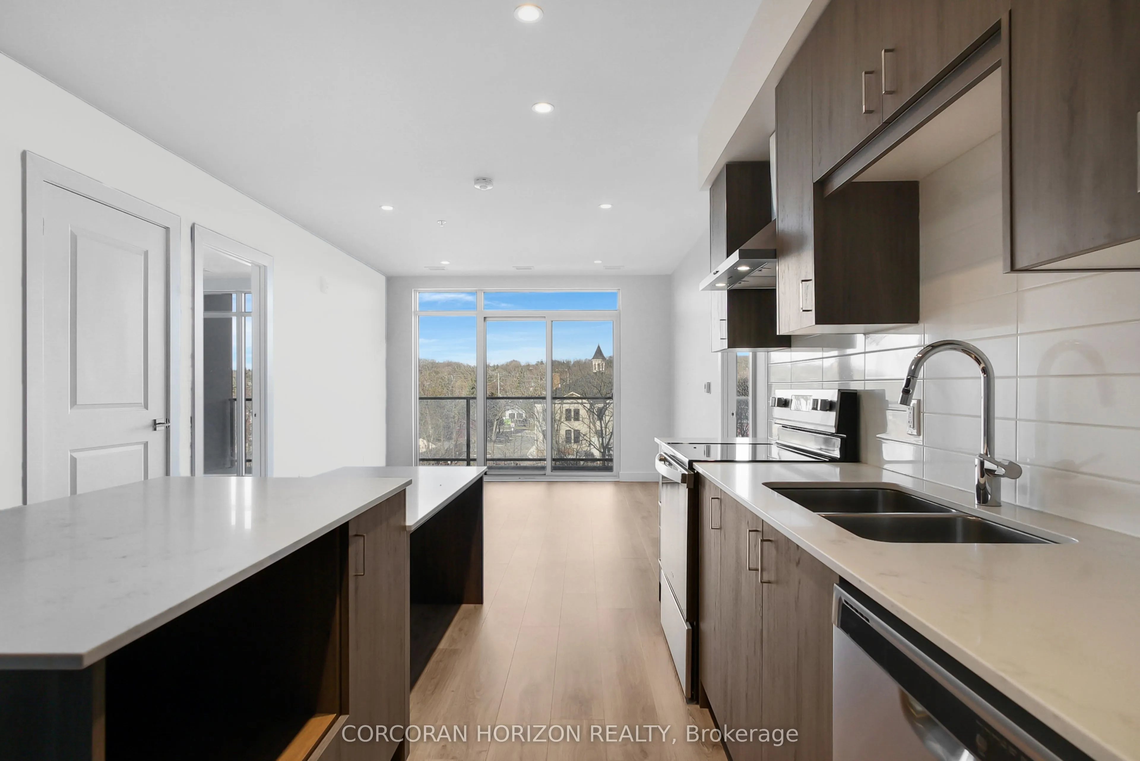 15 Glebe Street, #710