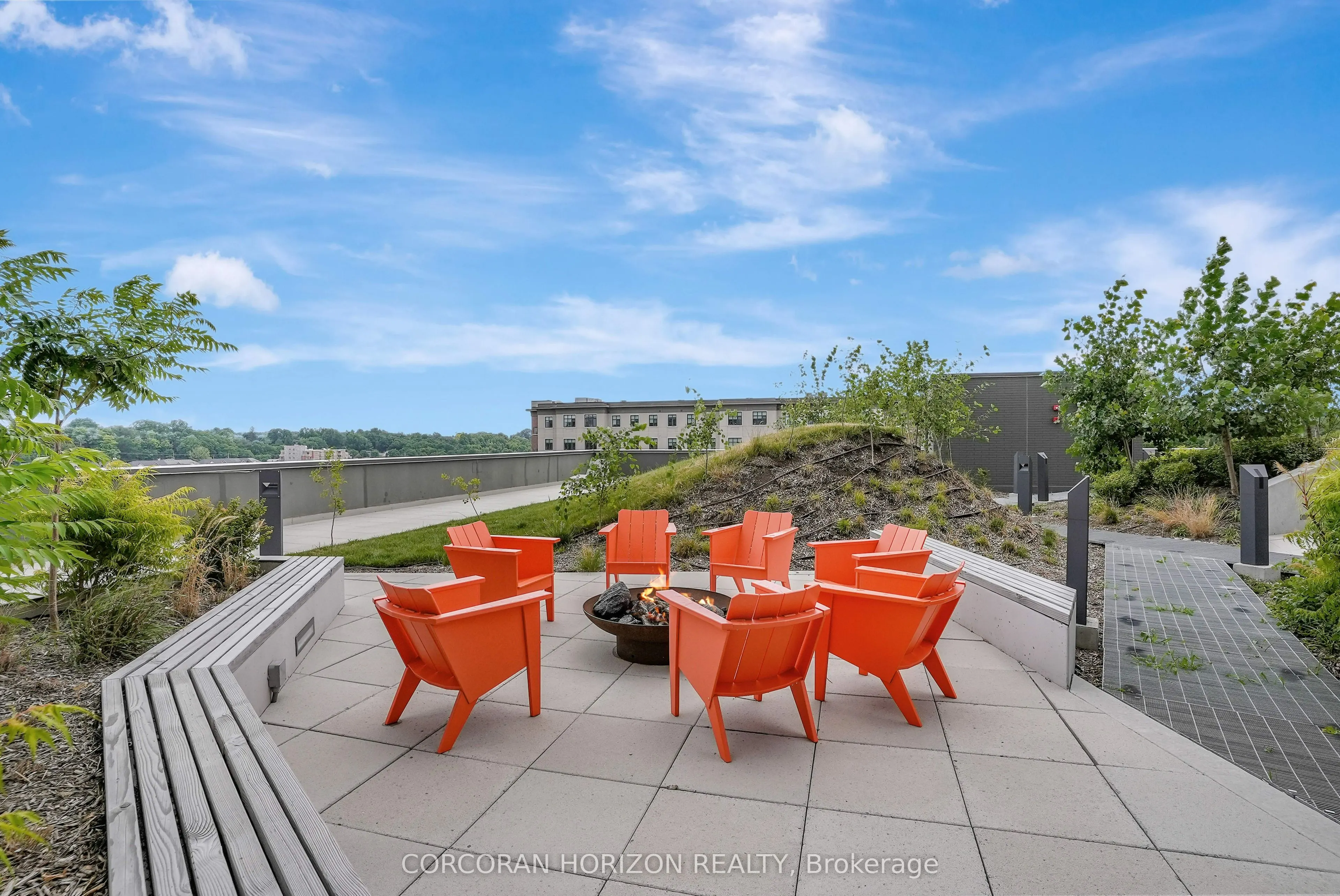15 Glebe Street, #710