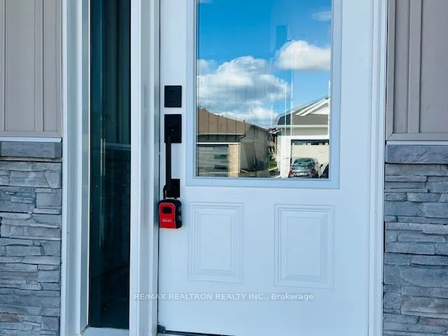 49 Summit Crescent