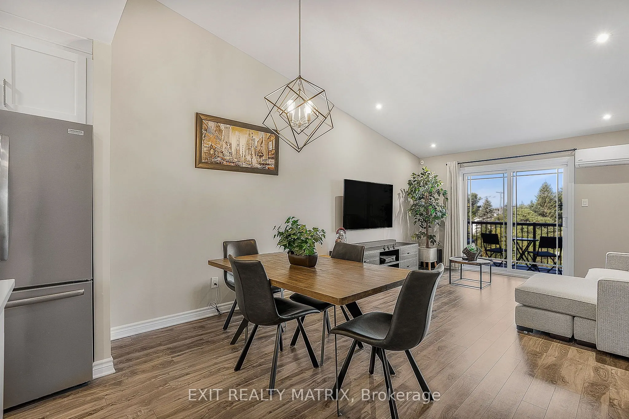225 Spence Avenue, #203