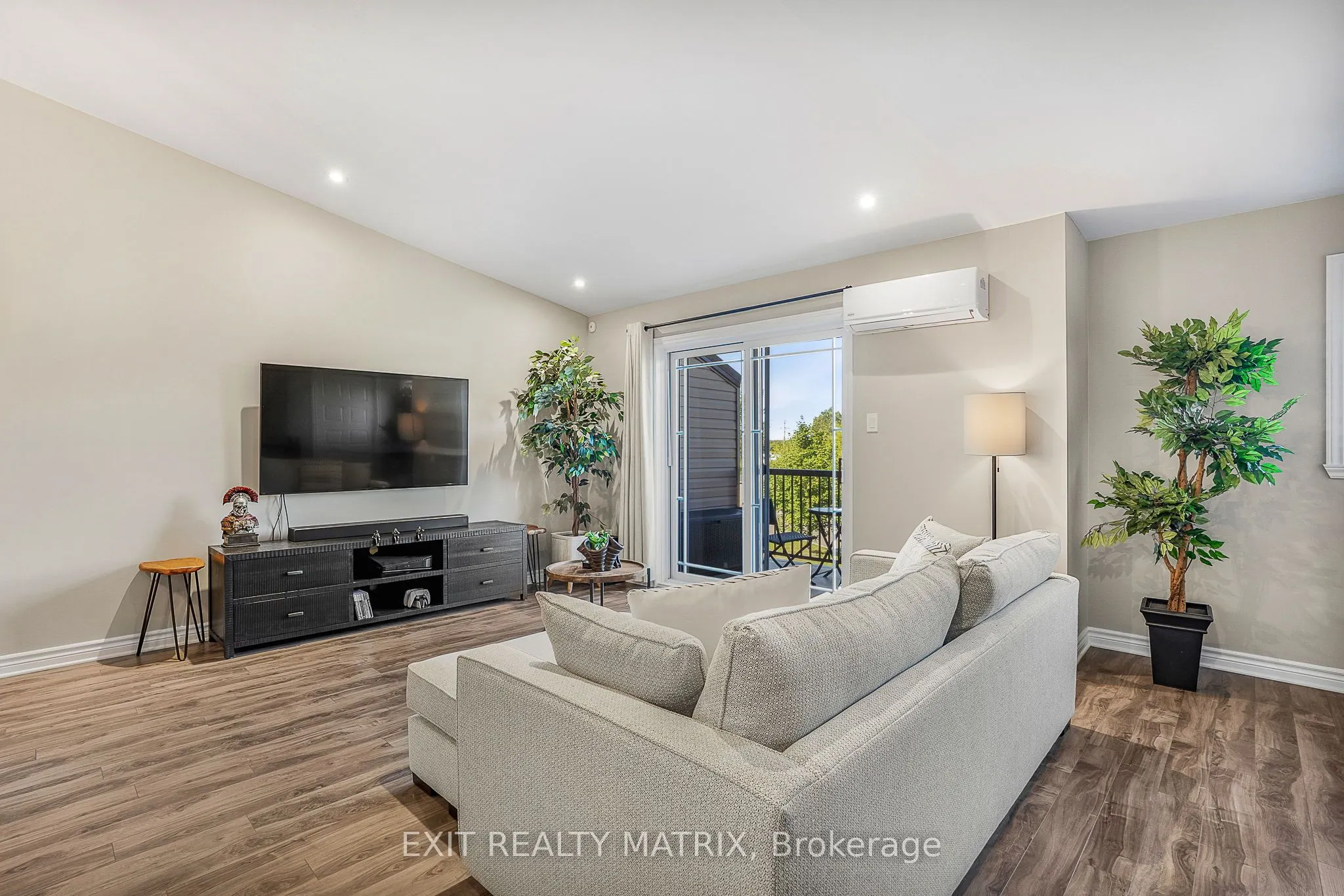 225 Spence Avenue, #203