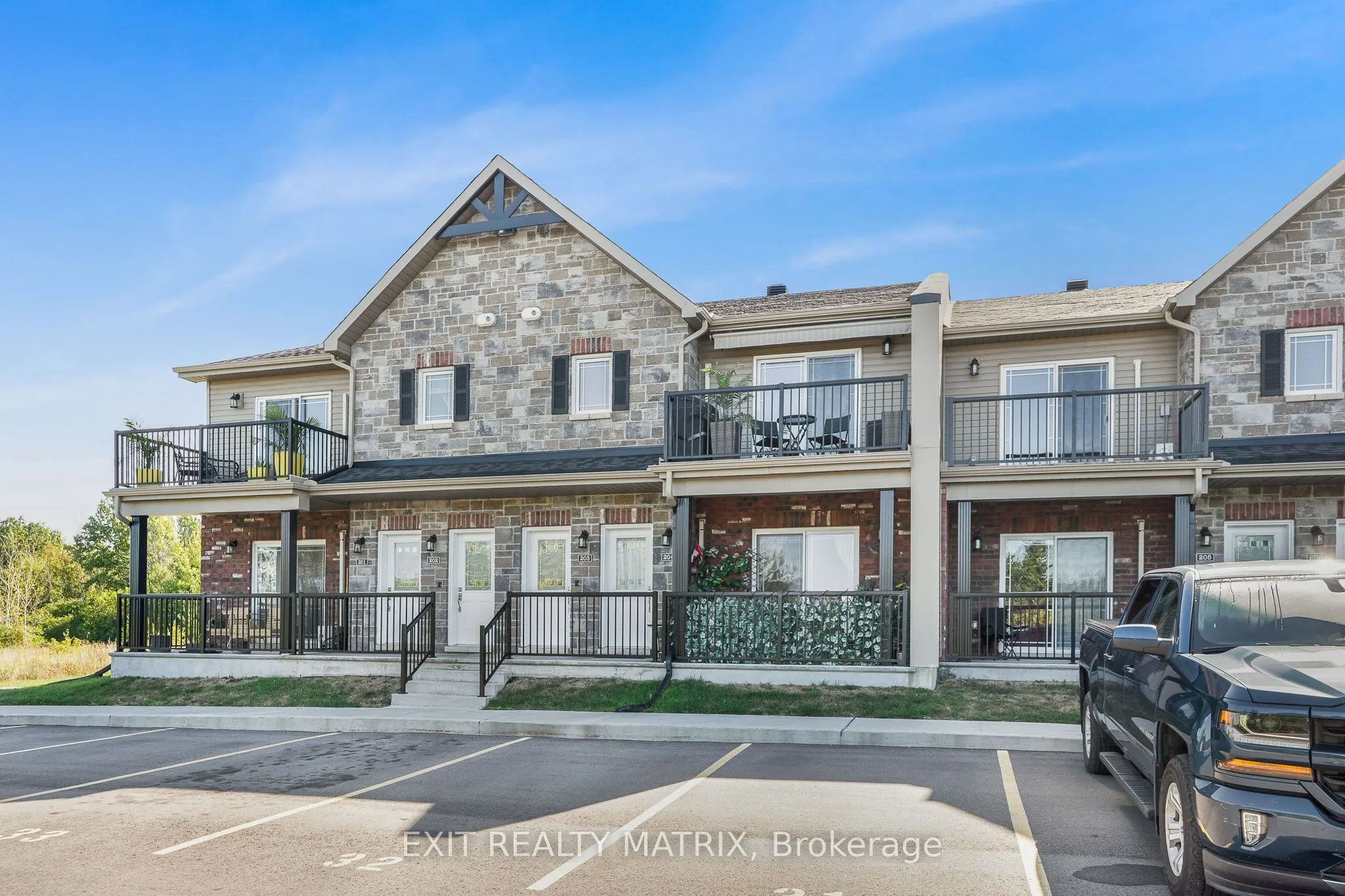 225 Spence Avenue, #203