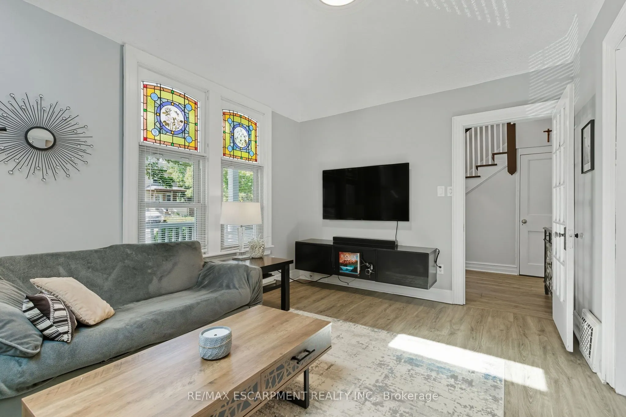 33 Broadway Avenue