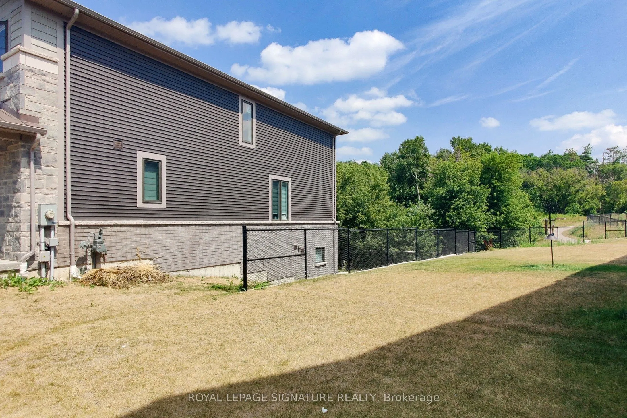 10 Birmingham Drive, #37