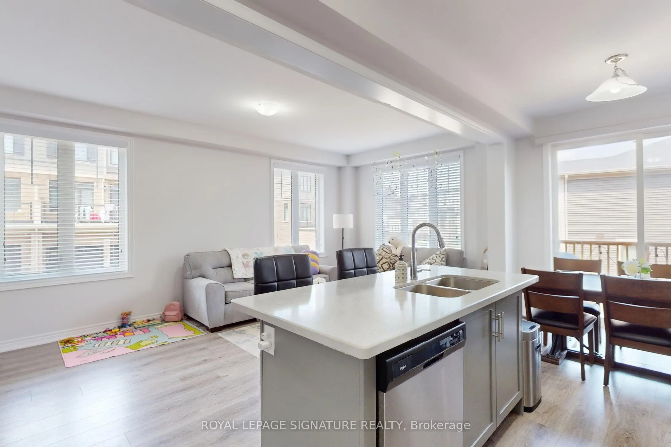 10 Birmingham Drive, #37