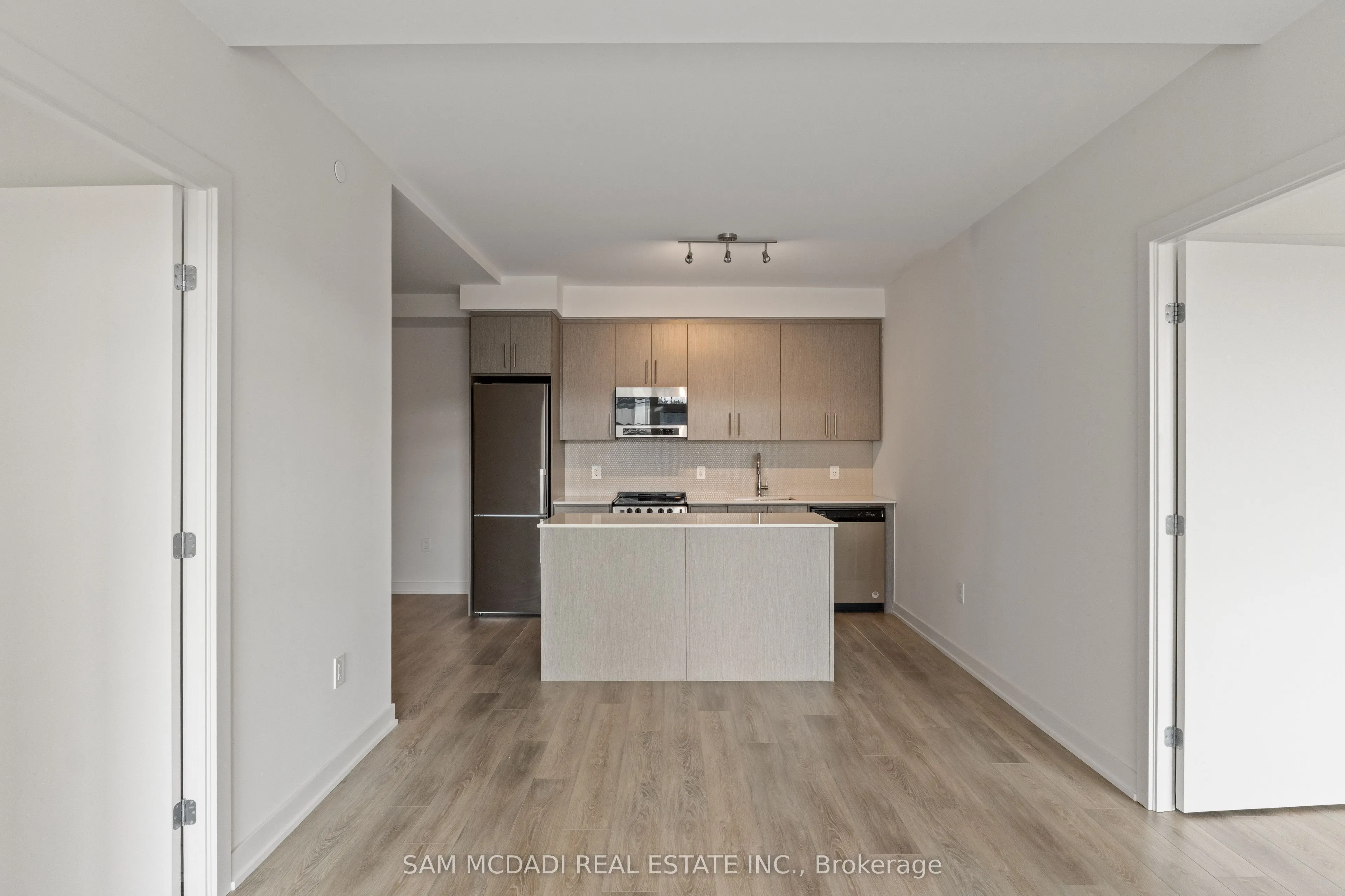 212 King William Street, #1305