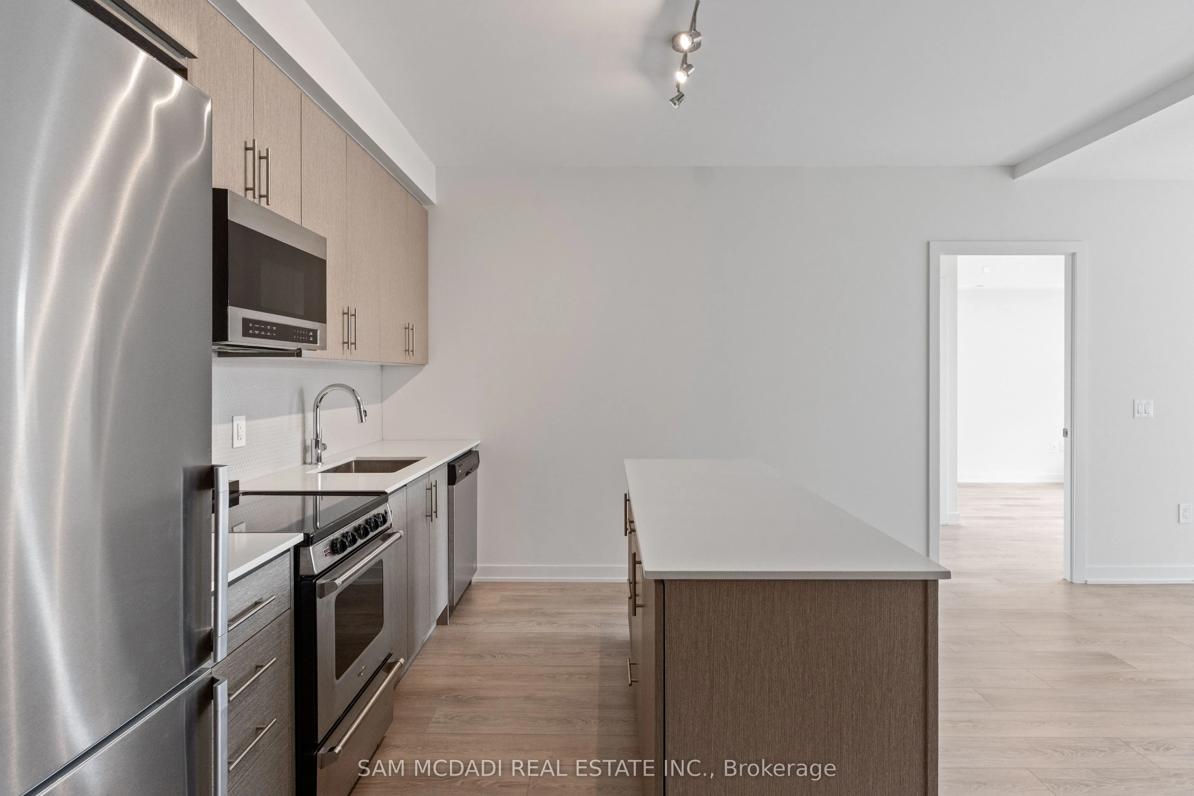 212 King William Street, #1305